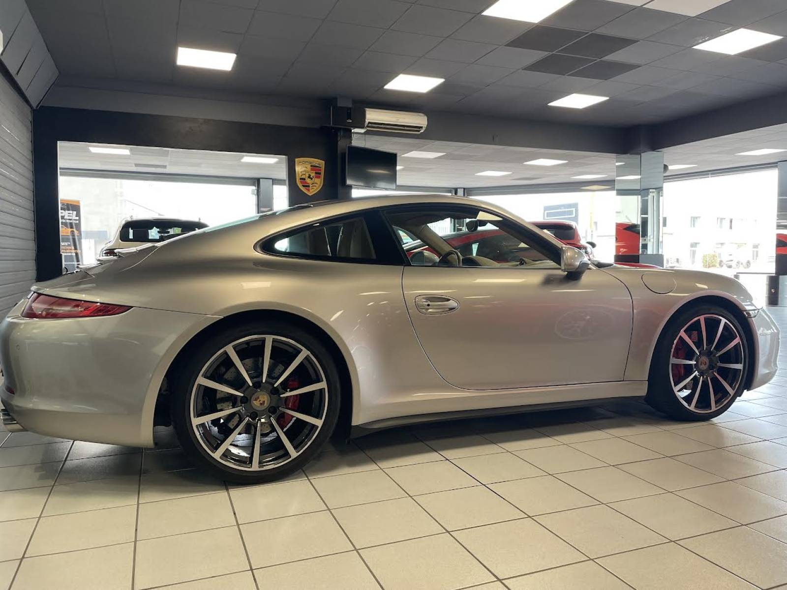 Porsche  991 3.8 400 Carrera 4S PDK tout proche de Uzès dans le Gard