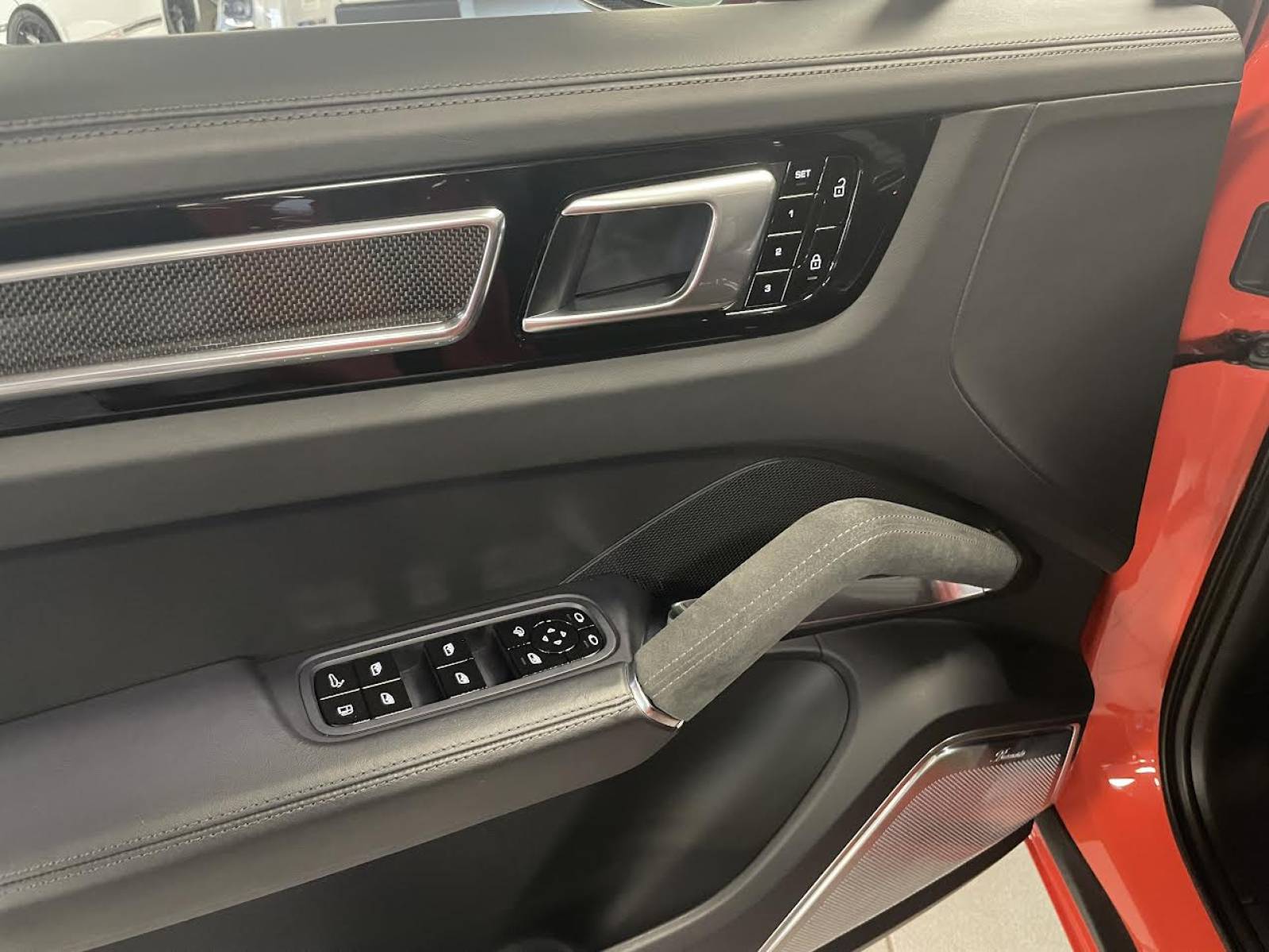 PORSCHE CAYENNE III COUPE 4.0 V8 TURBO S E-HYBRID 680 CH à vendre près de l'Hérault