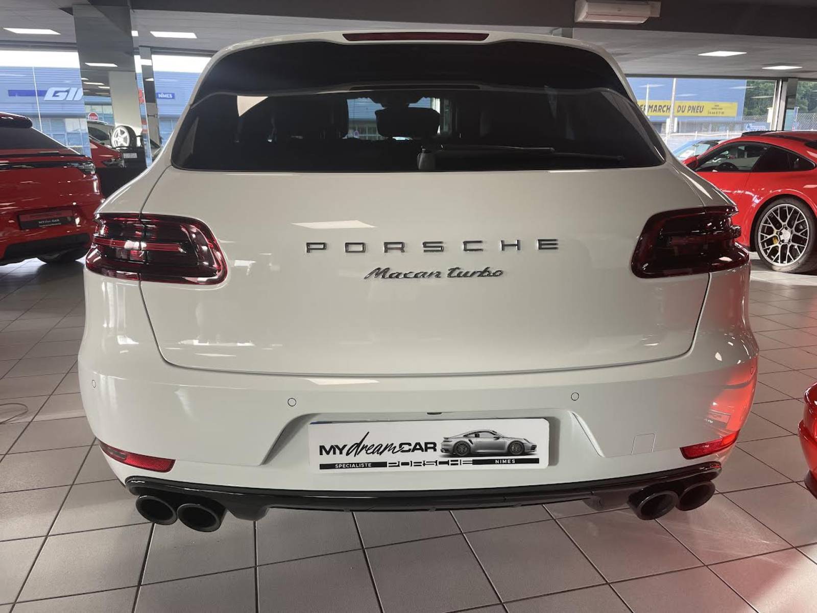 Porsche Macan 3.6 V6 Turbo pack performance  près de Montpellier dans l'Hérault