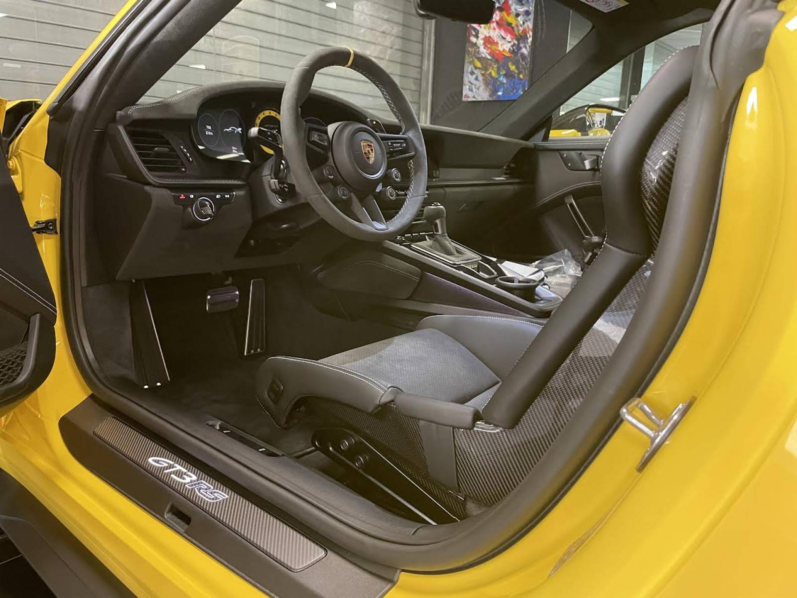 Porsche 992 GT3 RS Pack Weissach : réalisez votre rêve automobile à Nîmes 
