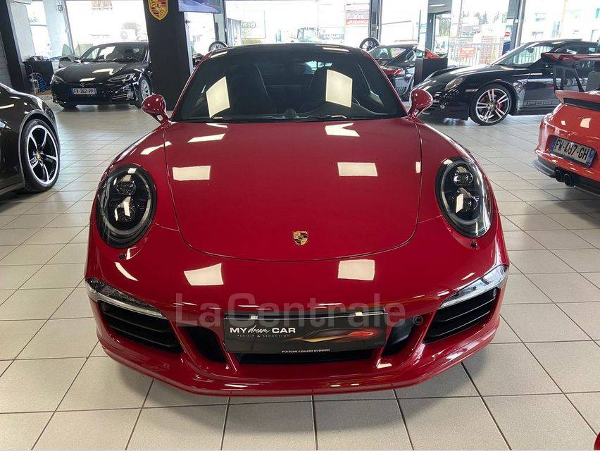 PORSCHE 911  CARRERA 4 GTS PDK