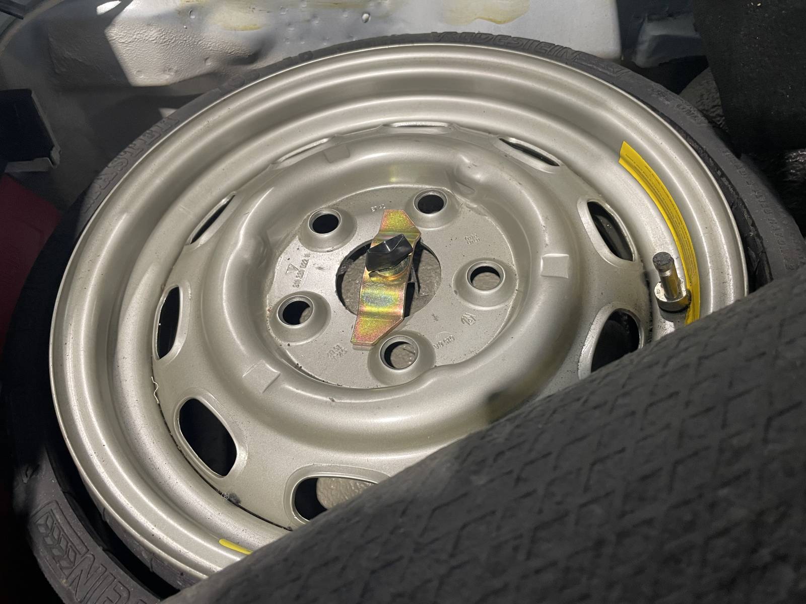 Annonce Porsche 911 Carrera 3.2 visible à Nîmes – véhicule en excellent état