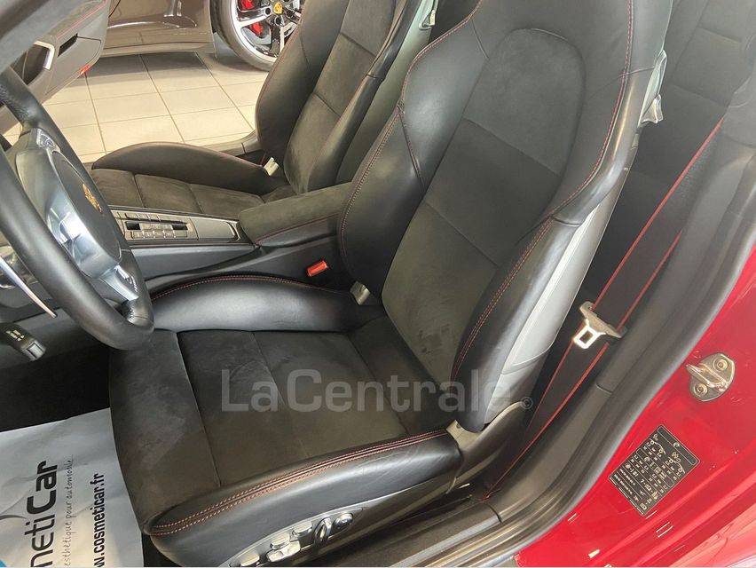 PORSCHE 911  CARRERA 4 GTS PDK