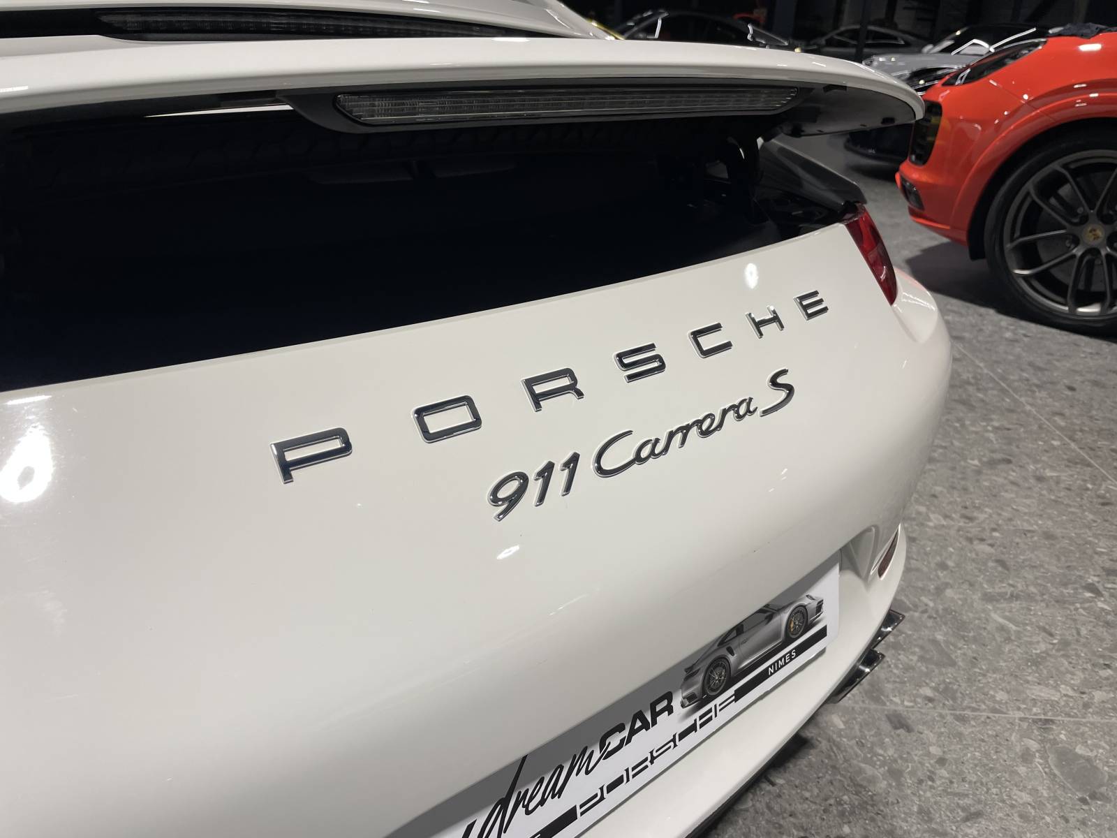 Équipements complets, état impeccable: Cette Carrera S n'attend que vous.