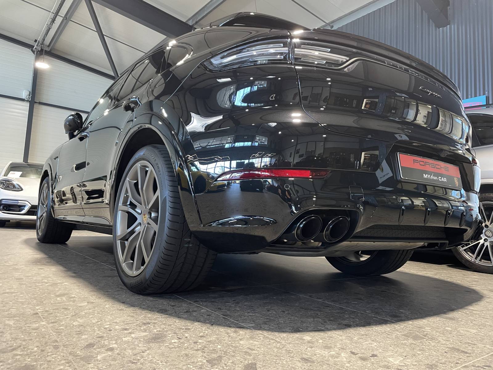 La nouvelle Porsche Cayenne Coupe E-Hybrid est arrivée chez MY DREAM CAR à Nîmes.