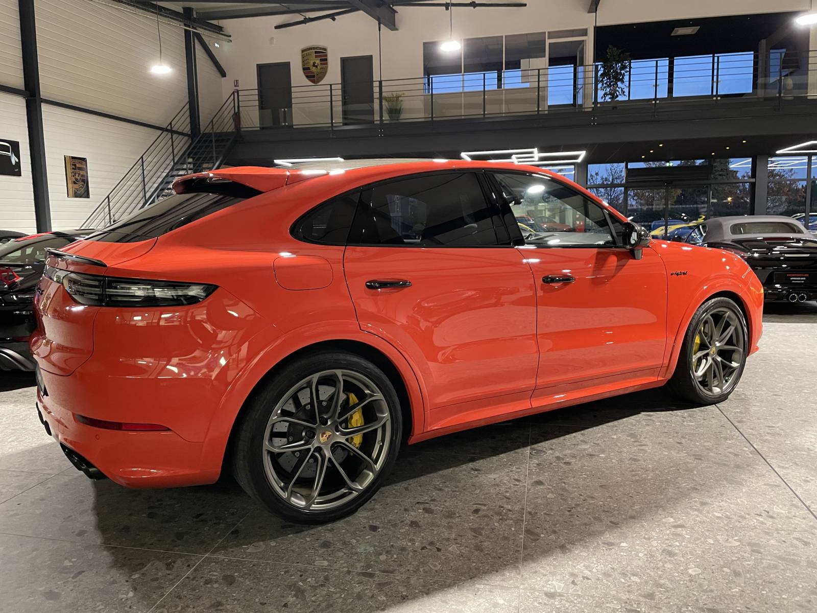 La Cayenne Coupé Turbo S E-Hybrid : l'émotion à l'état pur, disponible chez MY DREAM CAR.