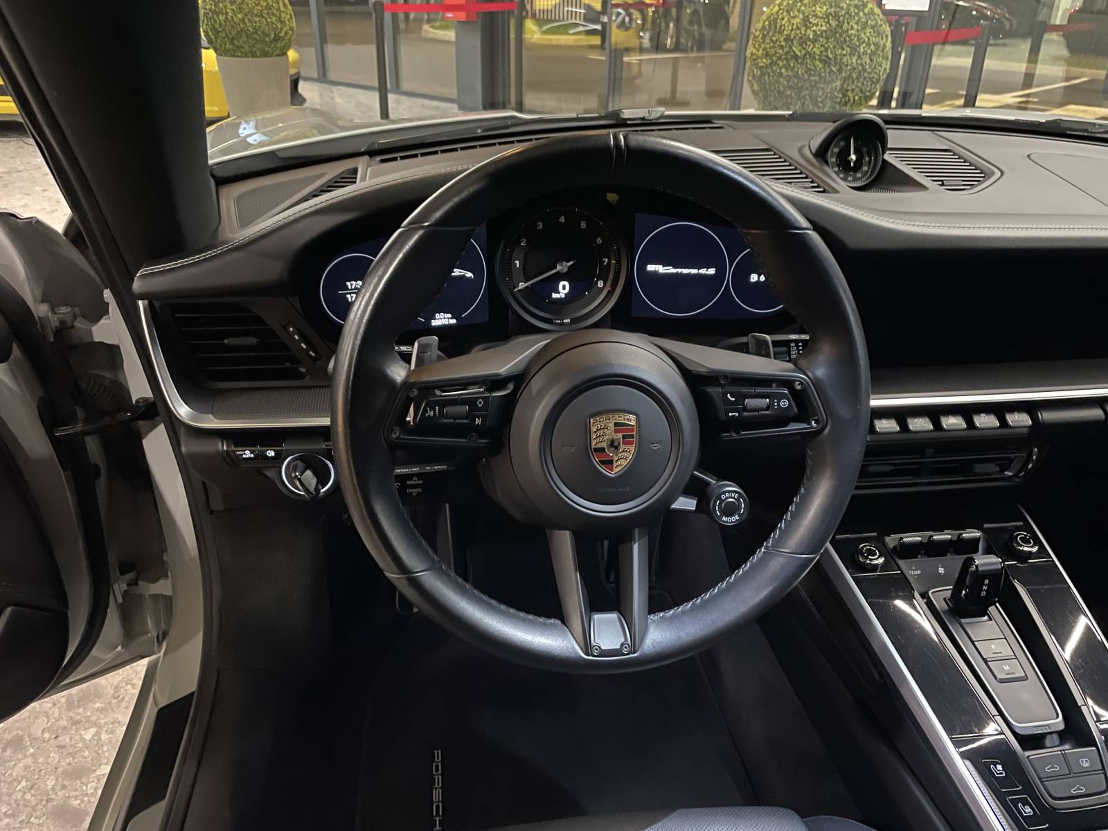 Porsche 992 Carrera 4S d'occasion à la vente à Nîmes dans le Gard