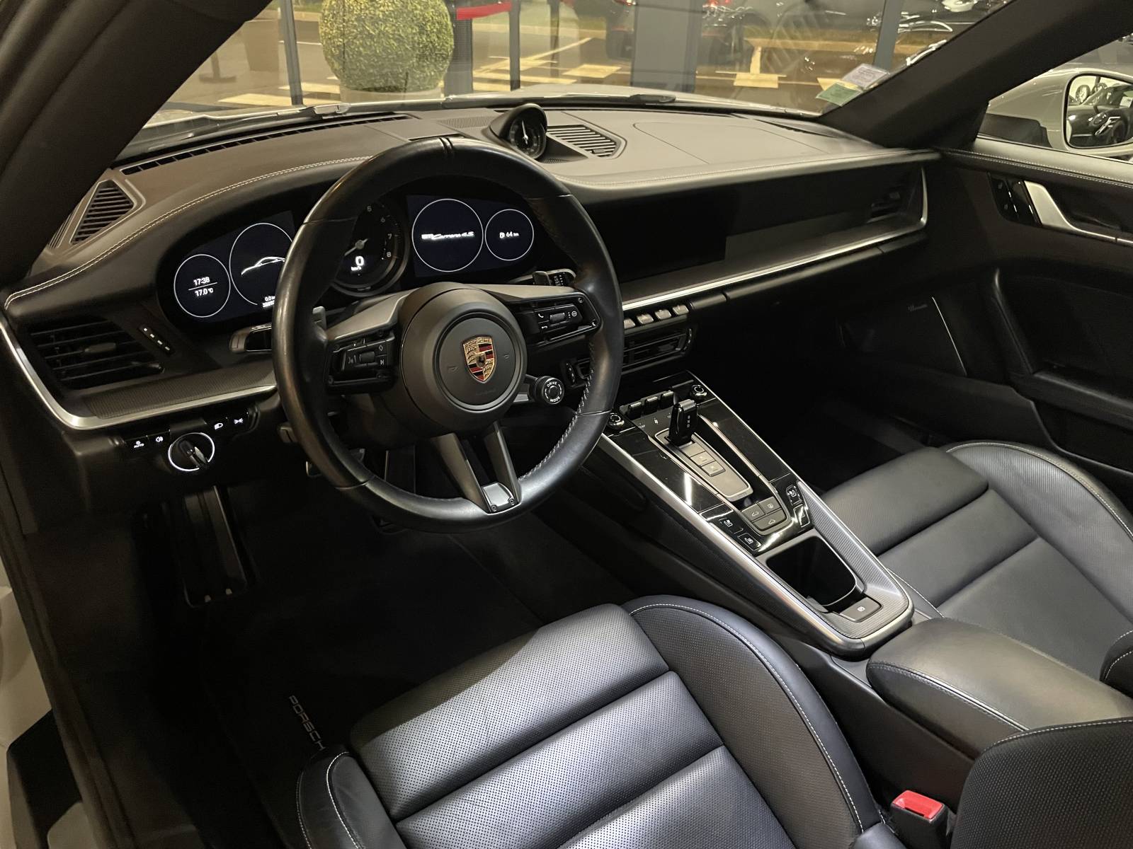 Porsche 992 Carrera 4S d'occasion à la vente à Nîmes dans le Gard