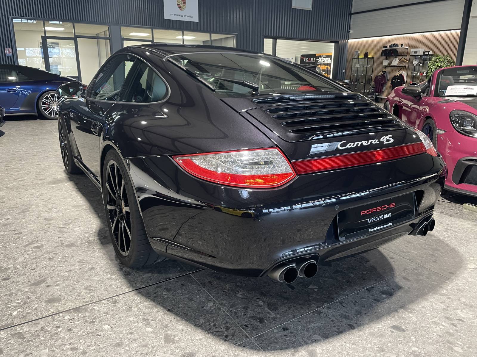 Sublime Porsche 997 Carrera 4S, une sportive racée à découvrir près d'Avignon.