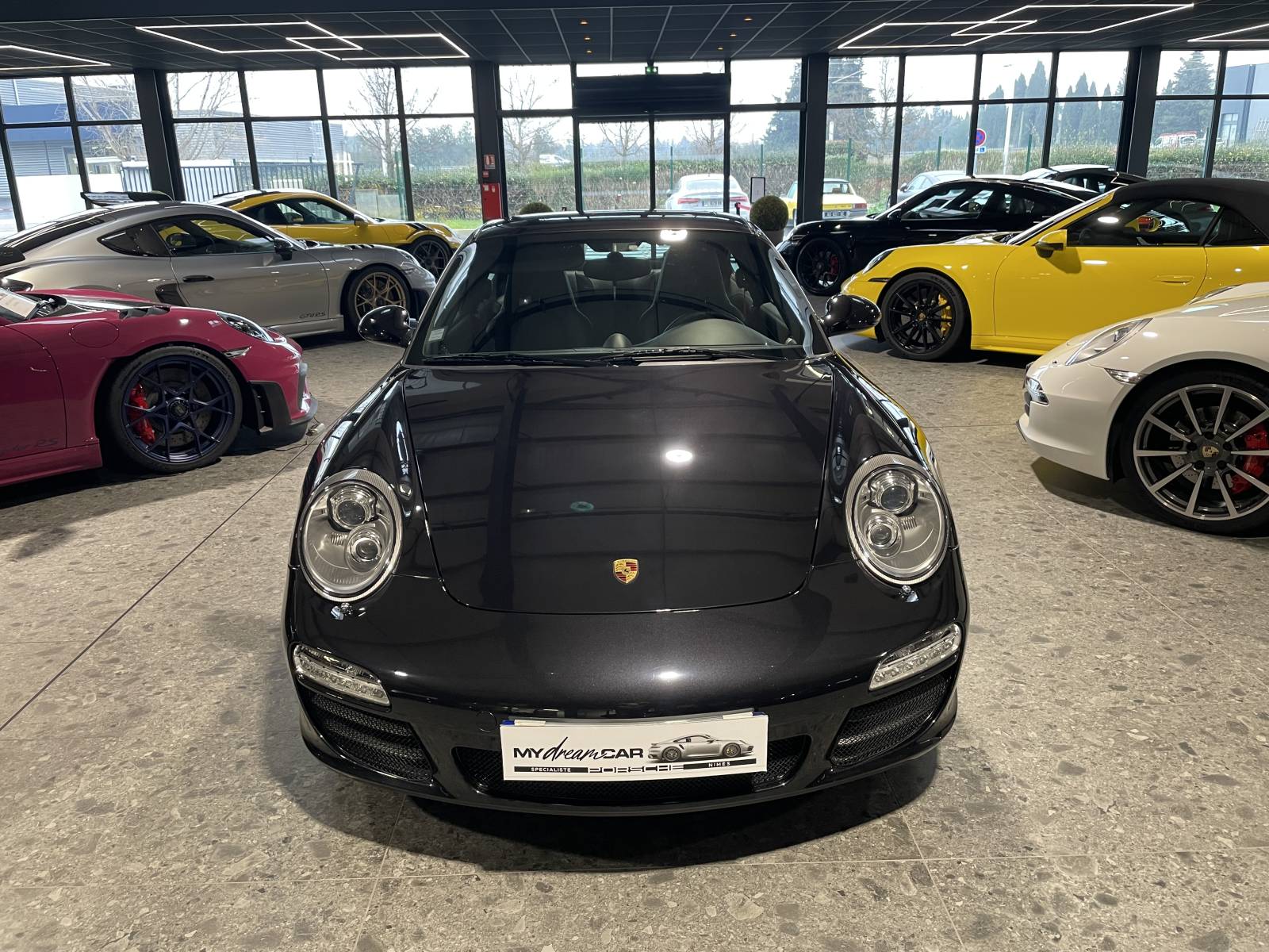 Porsche 997 Carrera 4S : la puissance et le prestige, disponibles dans le Gard.