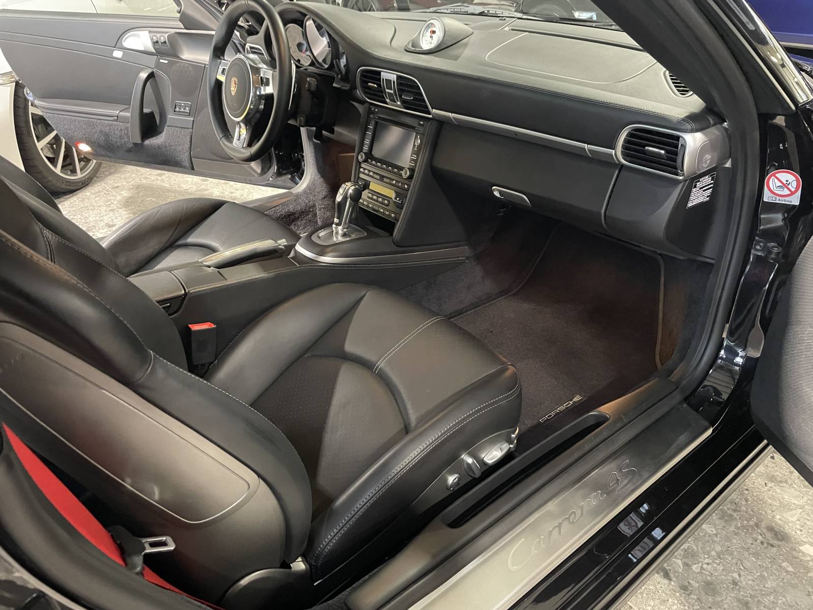 Ne manquez pas cette Porsche 997 Carrera 4S exceptionnelle, à vendre près d'Avignon.
