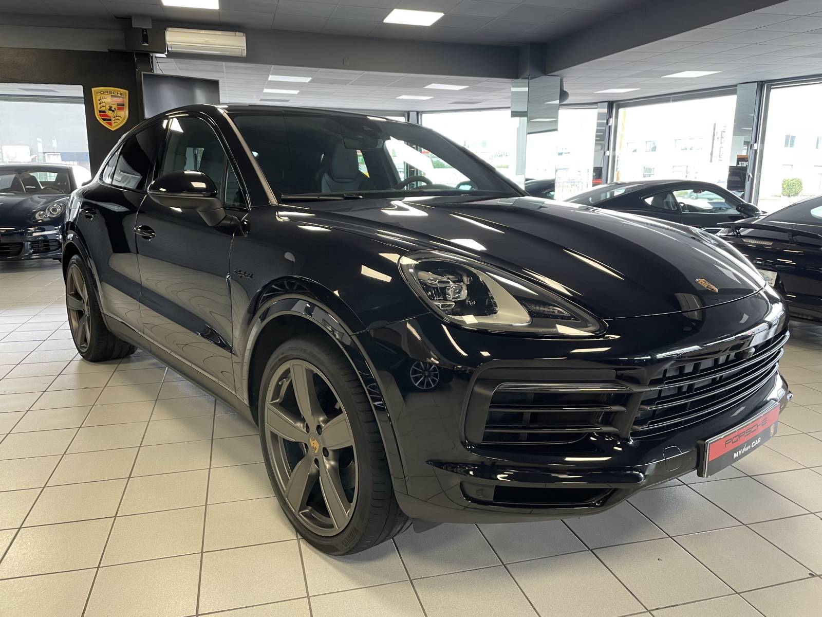 Porsche Cayenne III COUPE 3.0 V6 462 E-HYBRID à la vente à Nîmes dans le Gard