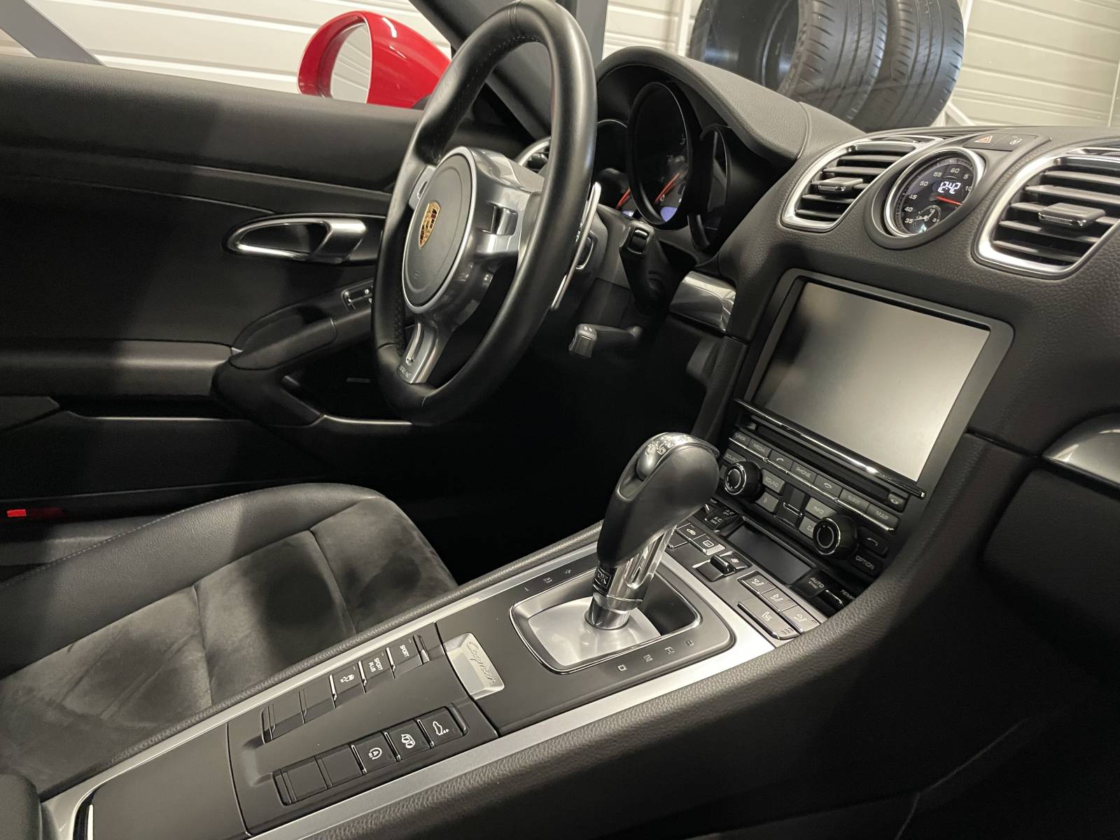 Vue latérale Porsche Cayman 981 Nîmes.