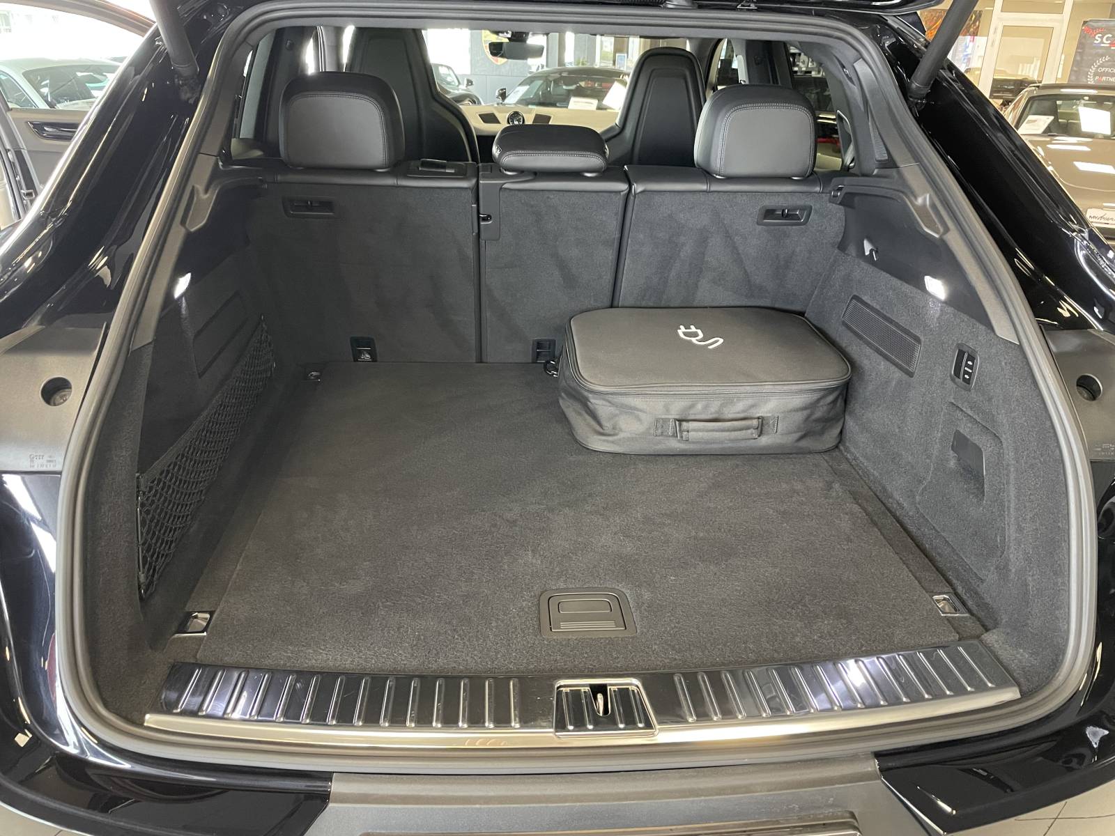 Porsche Cayenne III COUPE 3.0 V6 462 E-HYBRID à la vente à Nîmes dans le Gard