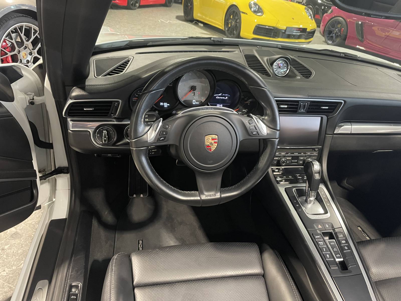 Porsche 911 type 991 Carrera S Cabriolet, vente à Nîmes (Gard).