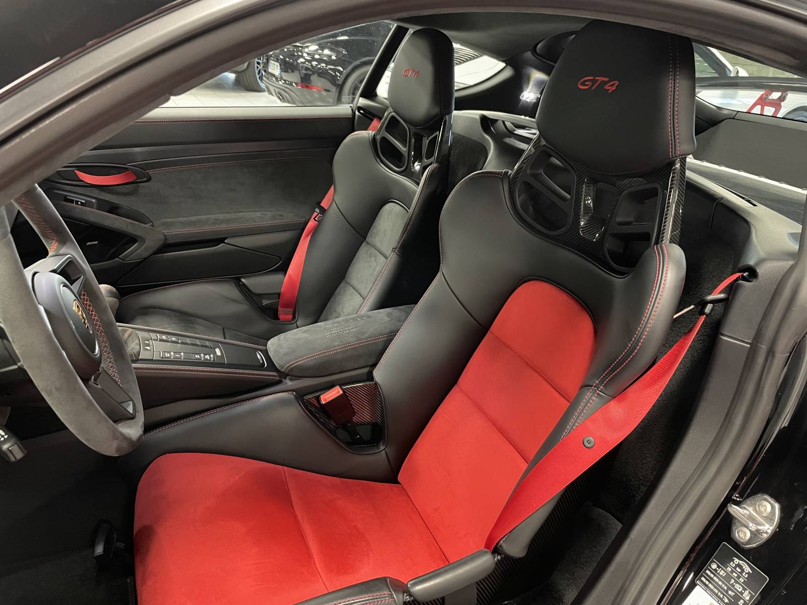 PORSCHE 718 CAYMAN GT4 SPORT CUP EDITION LIMITED