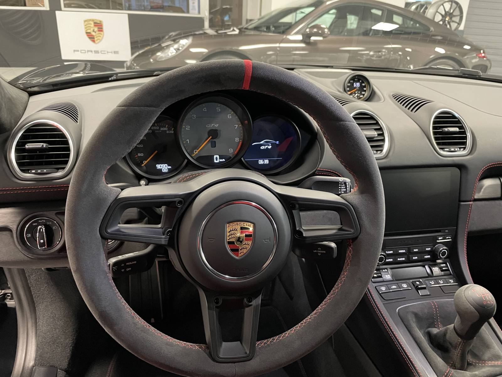 PORSCHE 718 CAYMAN GT4 SPORT CUP EDITION LIMITED