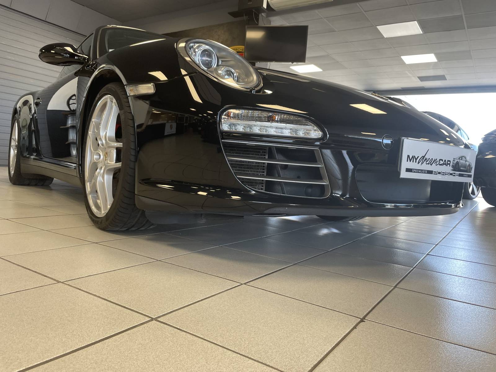 Sublimez votre quotidien avec la Porsche 997 Targa 4S - Disponible à Nîmes