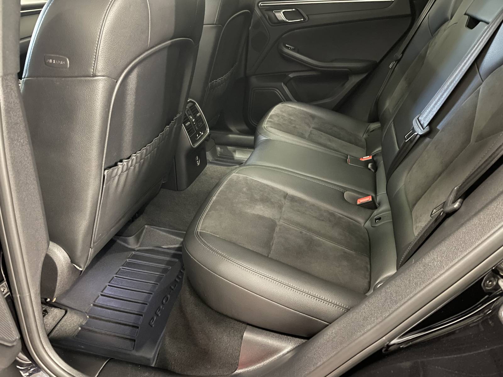 Porsche Macan (2) d'occasion à la vente à Nîmes dans le Gard