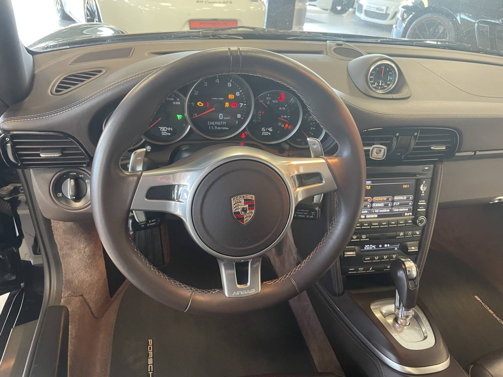 Embrassez l'esprit Porsche avec la 997 Targa 4S - Disponible à Nîmes