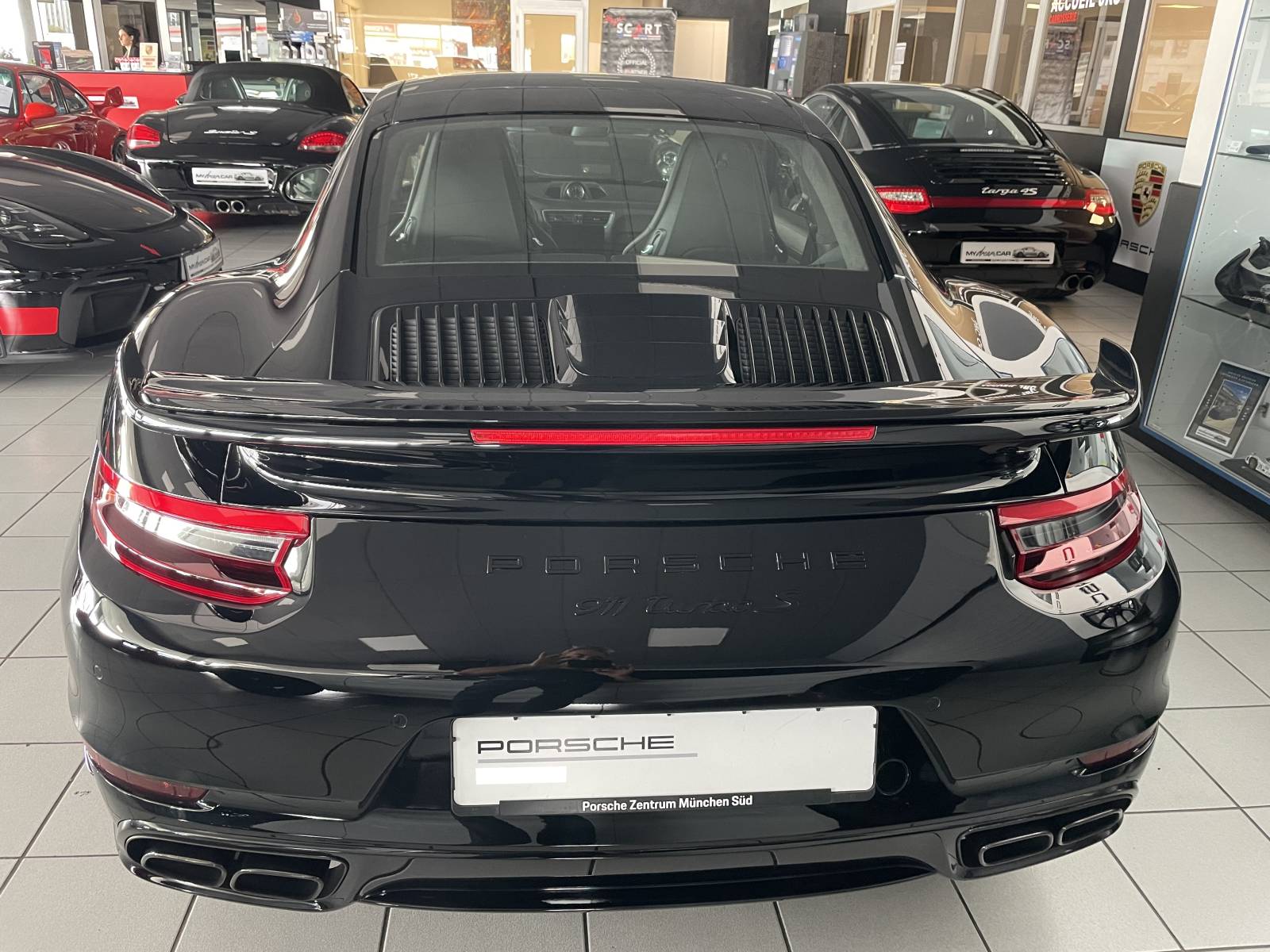 PORSCHE 911 TURBO S 991