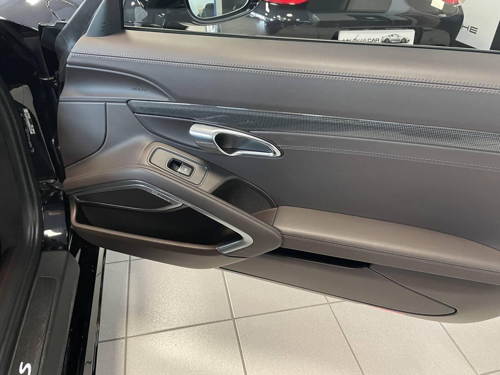 PORSCHE 911 TURBO S 991