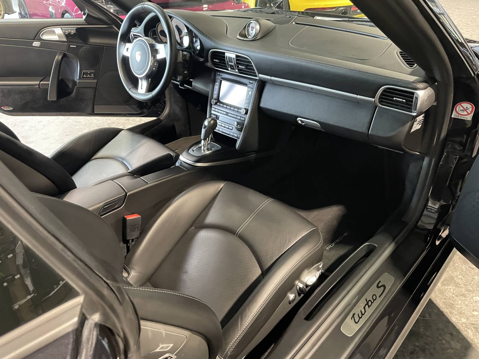 Annonce exceptionnelle : Porsche 997 Turbo S Phase 2 occasion, une opportunité rare près de Montpellier.