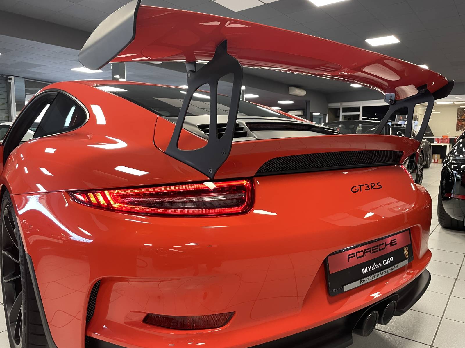MY DREAM CAR : votre partenaire pour vivre l'expérience Porsche 911 GT3 RS, un rêve accessible.