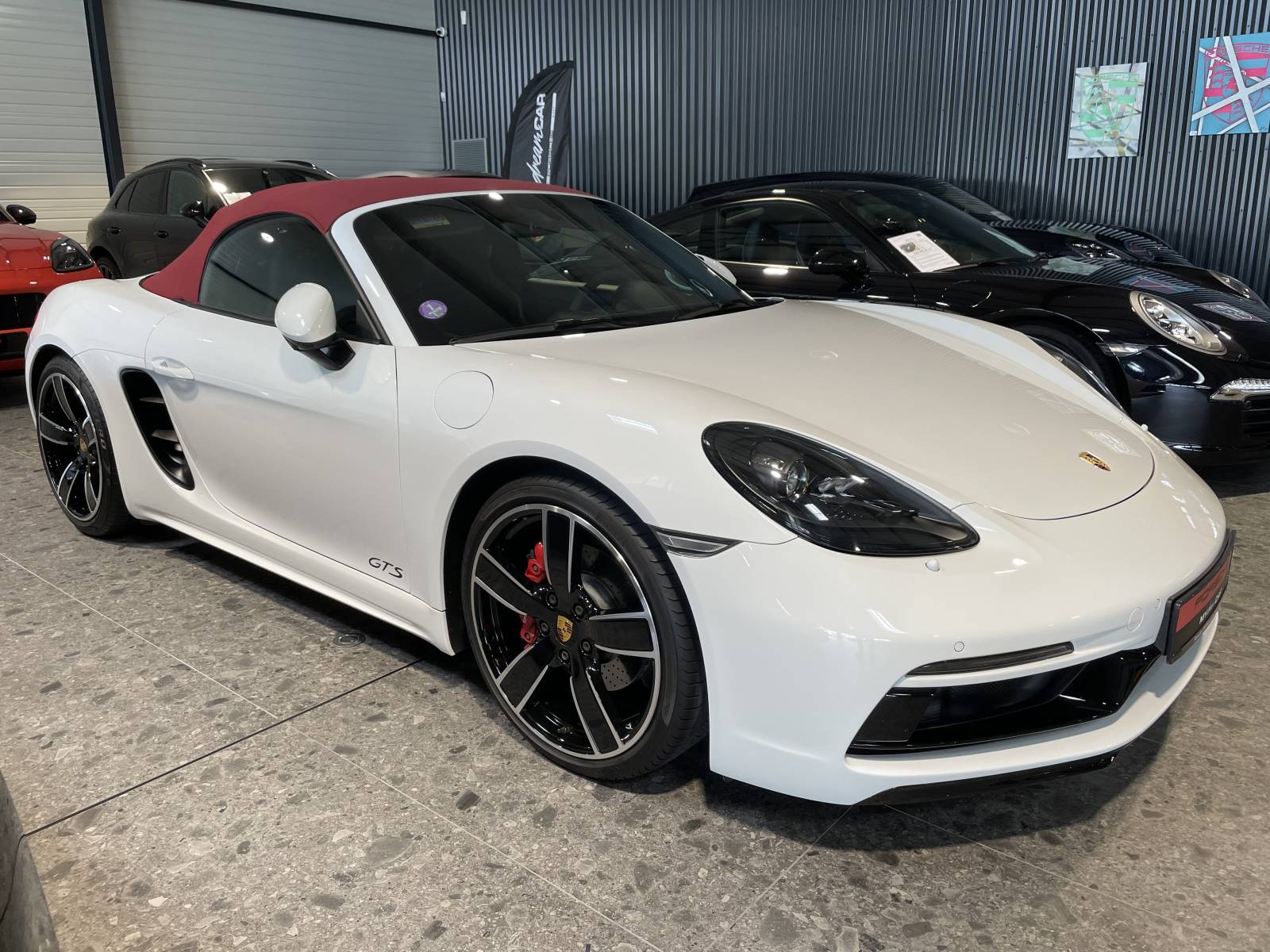 Annonce achat 718 Boxster GTS occasion : votre rêve Porsche vous attend dans le Gard.