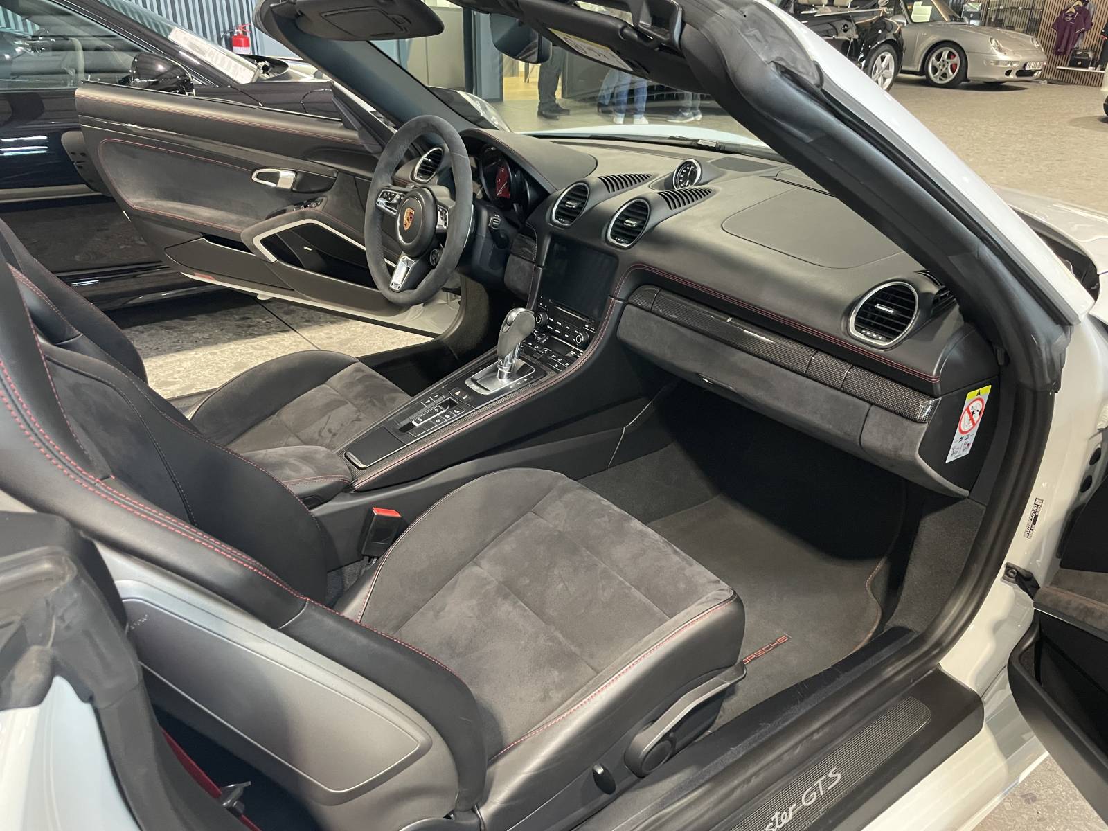 Annonce pour l'achat d'un 718 Boxster GTS d'occasion dans le Gard.