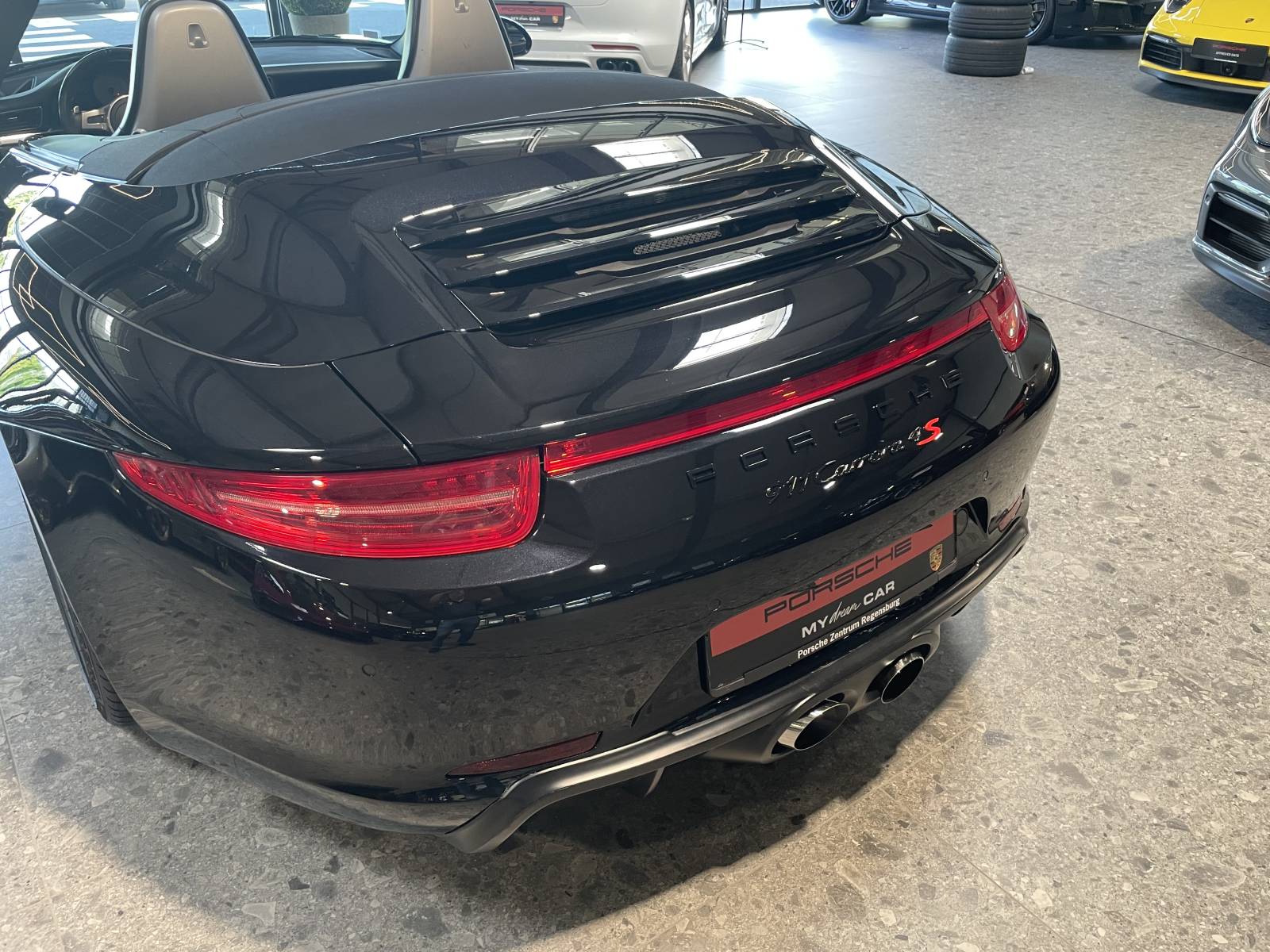 Prêt à acheter une Porsche 991 Carrera 4S Cabriolet d'occasion ? Visitez-nous en Vaucluse !