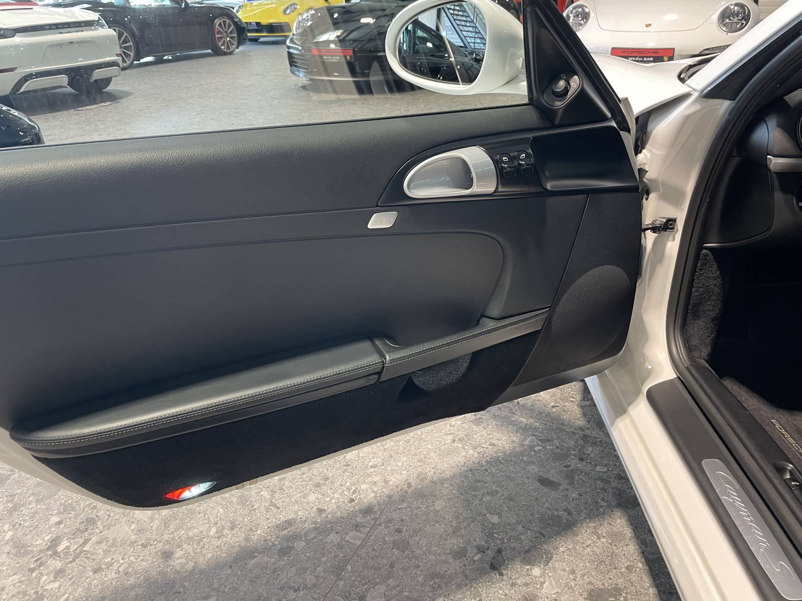Achat malin : cette Porsche 987 Cayman S d'occasion vous attend.