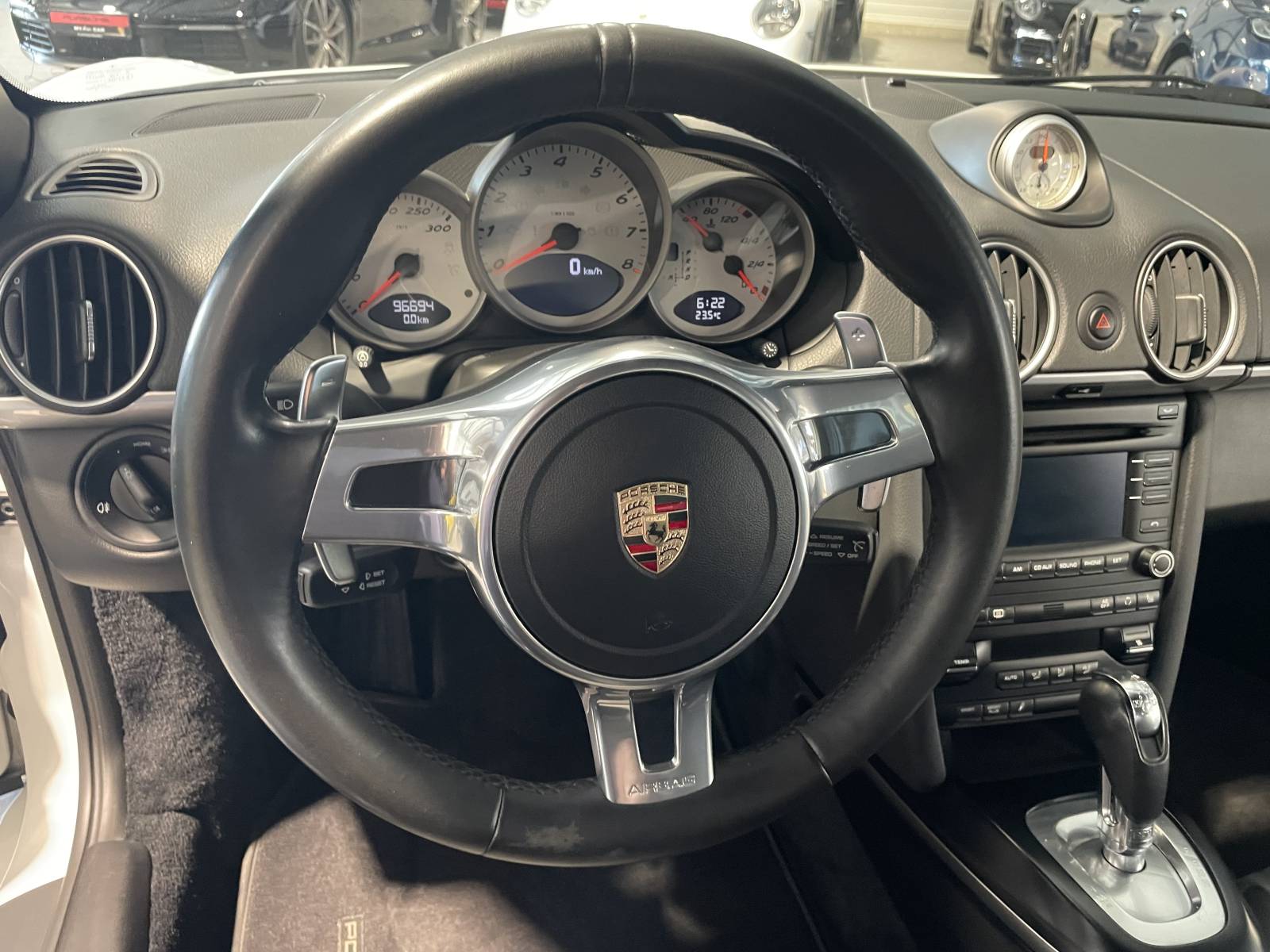 Porsche 987 Cayman S d'occasion : chaque détail compte.