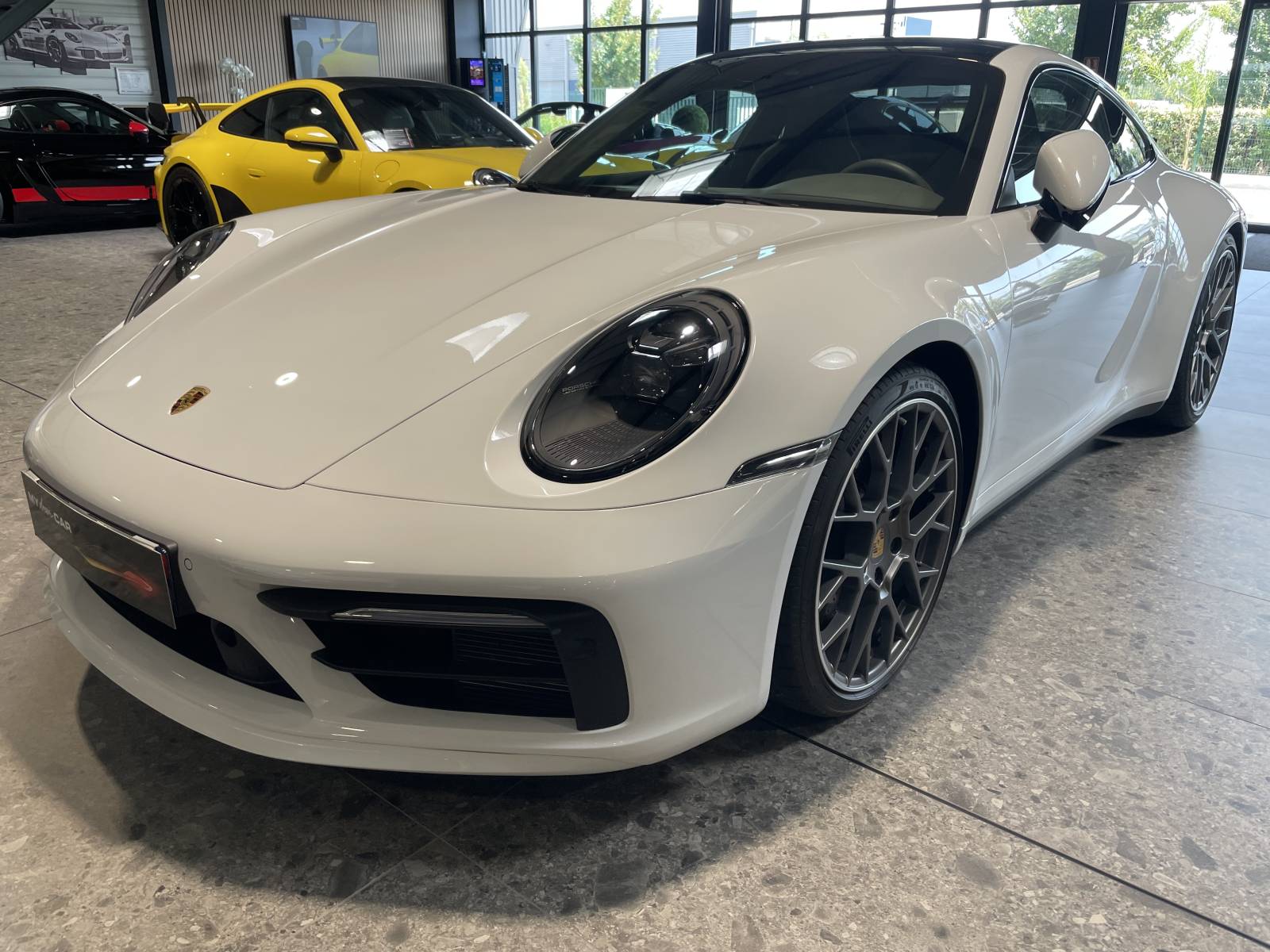 Magnifique Porsche 992 Carrera 4S disponible chez MY DREAM CAR
