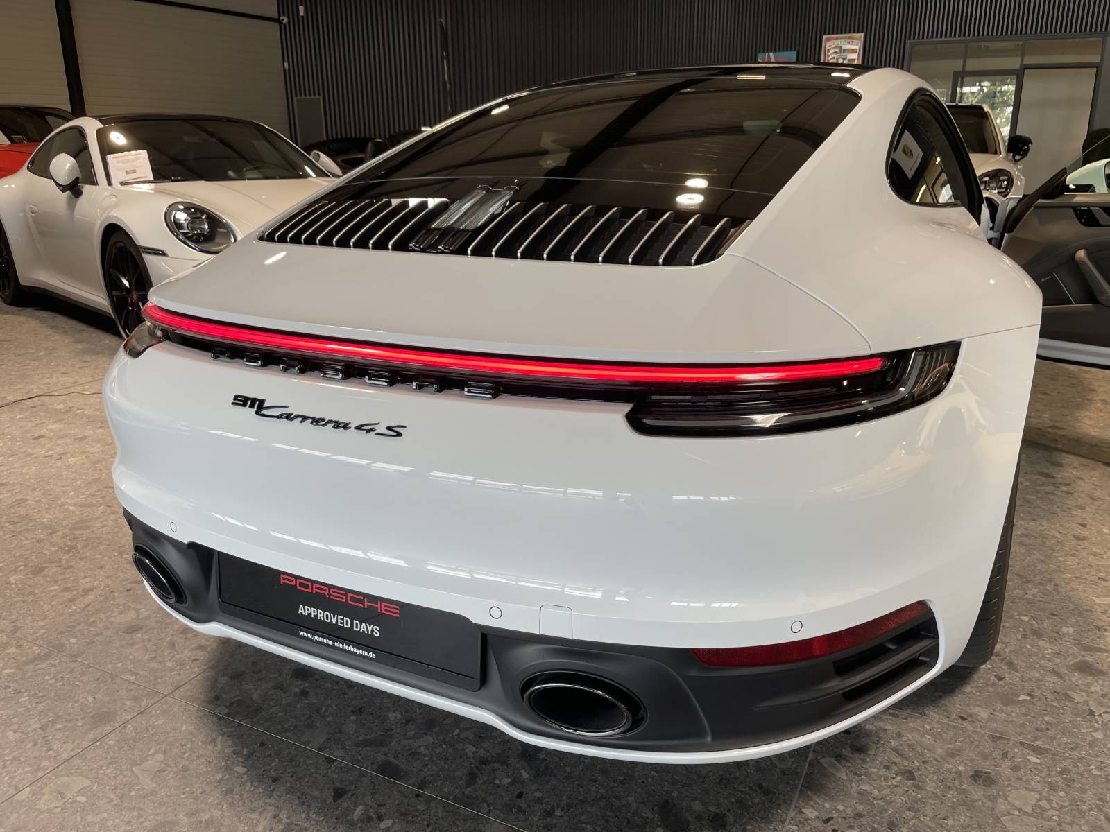 Porsche 911 Carrera 4S 450ch disponible immédiatement à Nîmes