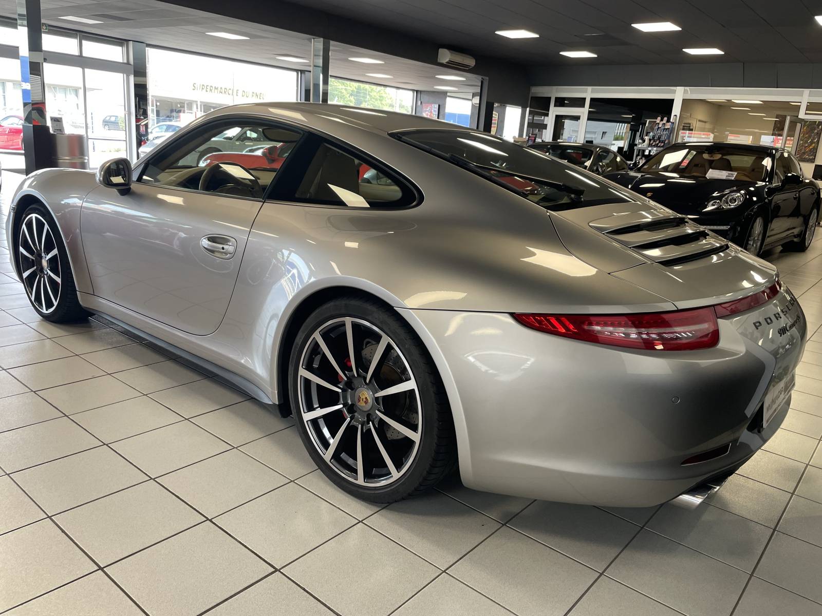 Porsche  991 3.8 400 Carrera 4S PDK tout proche de Uzès dans le Gard