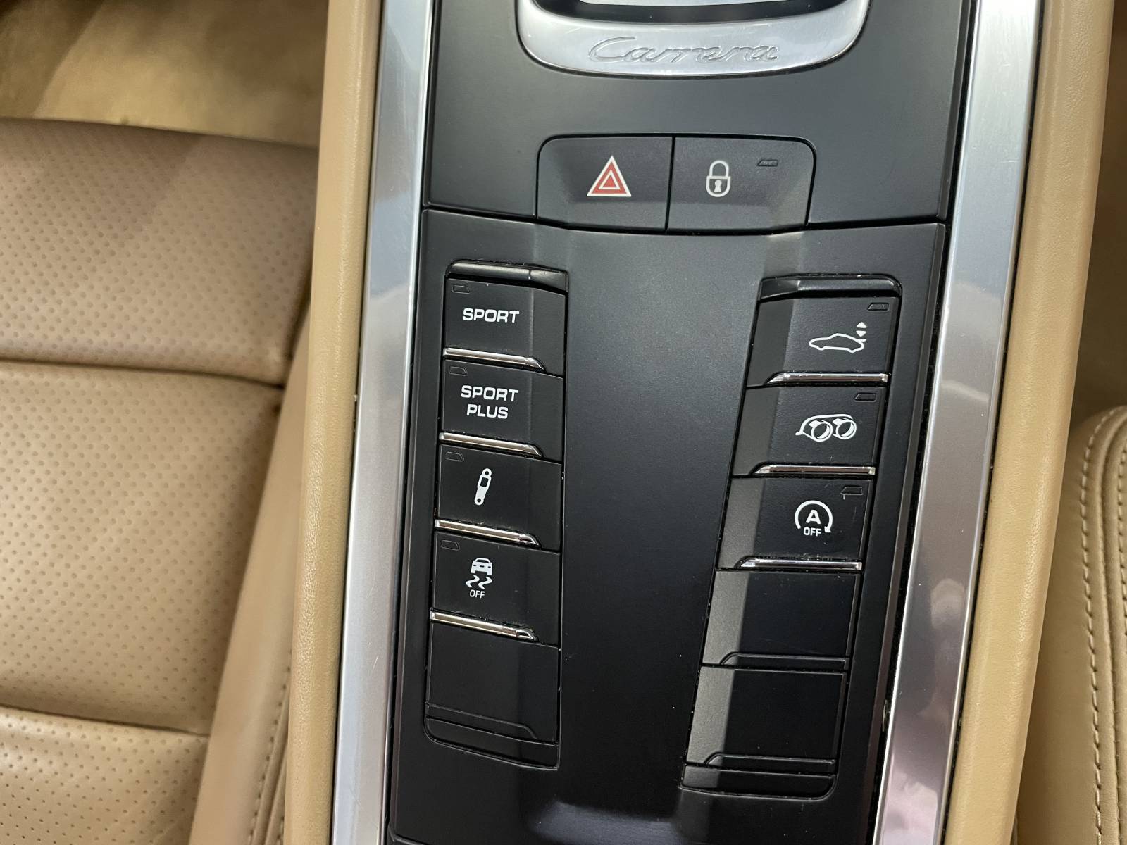 Porsche  991 3.8 400 Carrera 4S PDK tout proche de Uzès dans le Gard