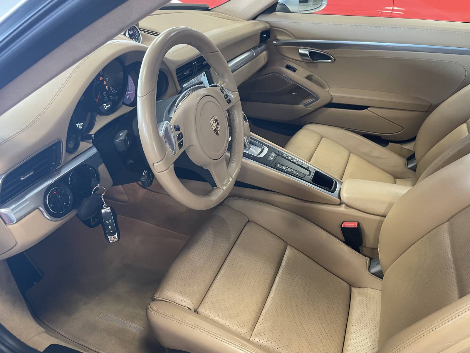 Porsche  991 3.8 400 Carrera 4S PDK tout proche de Uzès dans le Gard