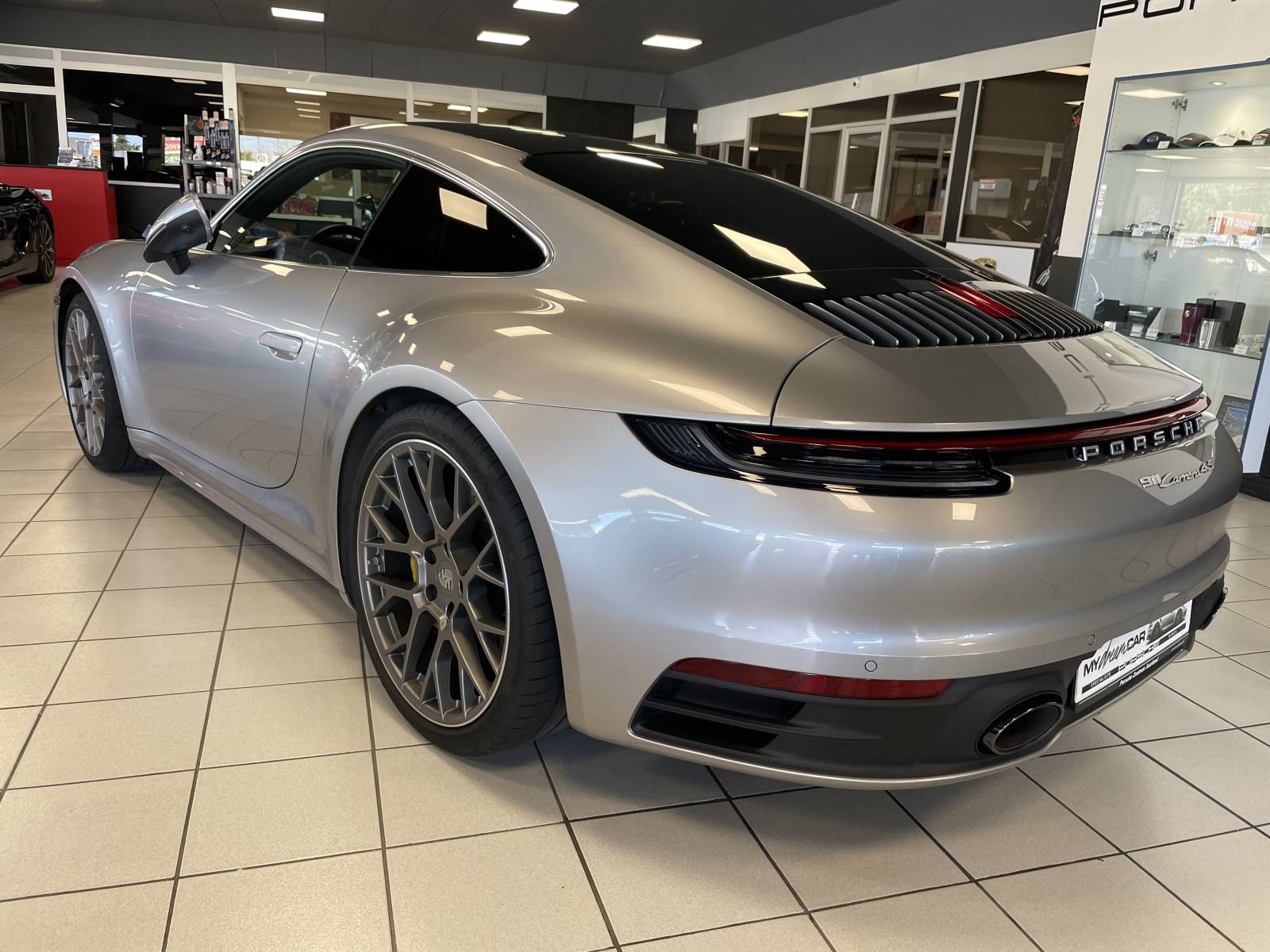 PORSCHE 992 COUPE CARRERA 4S PDK