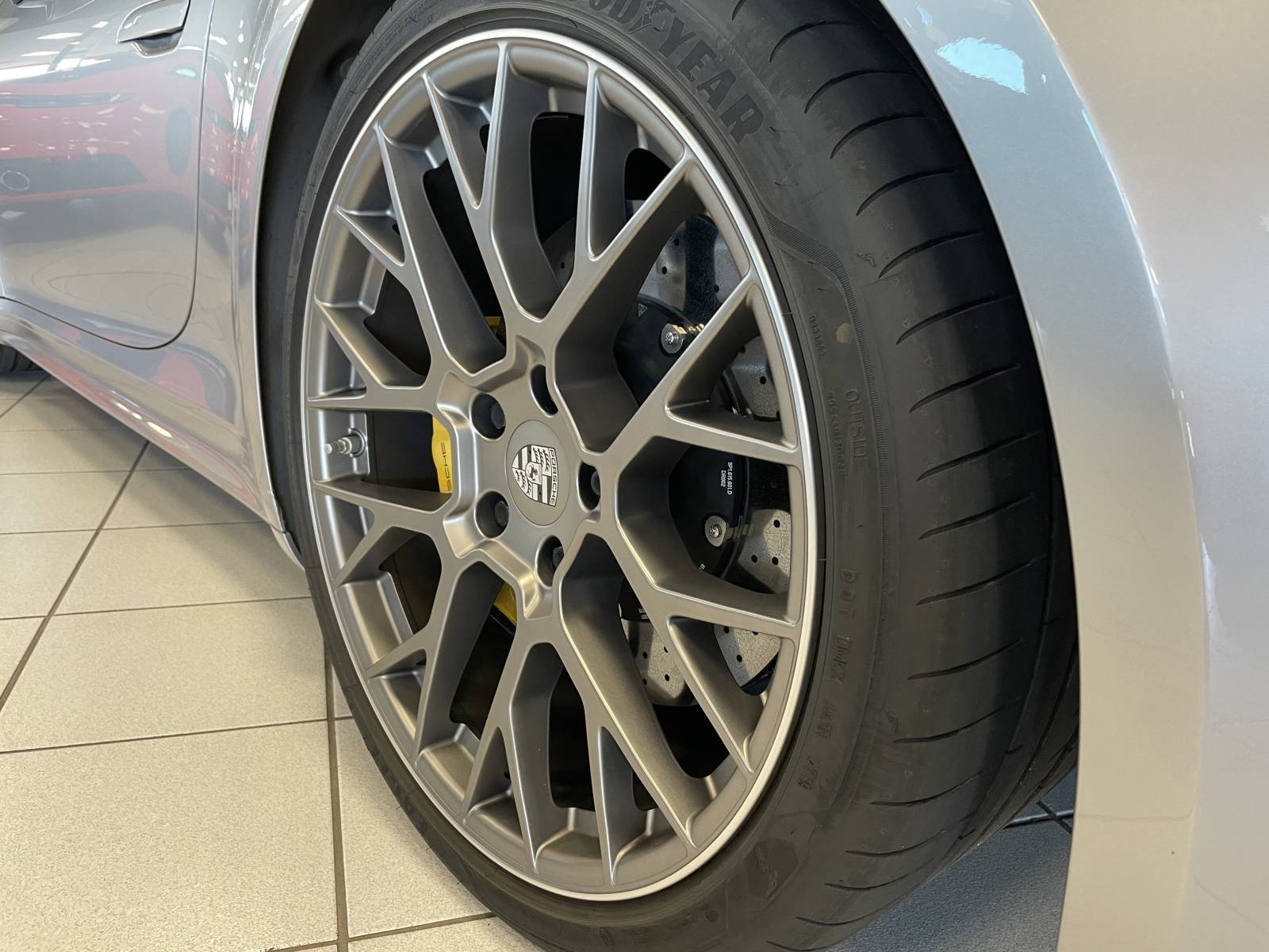 PORSCHE 992 COUPE CARRERA 4S PDK