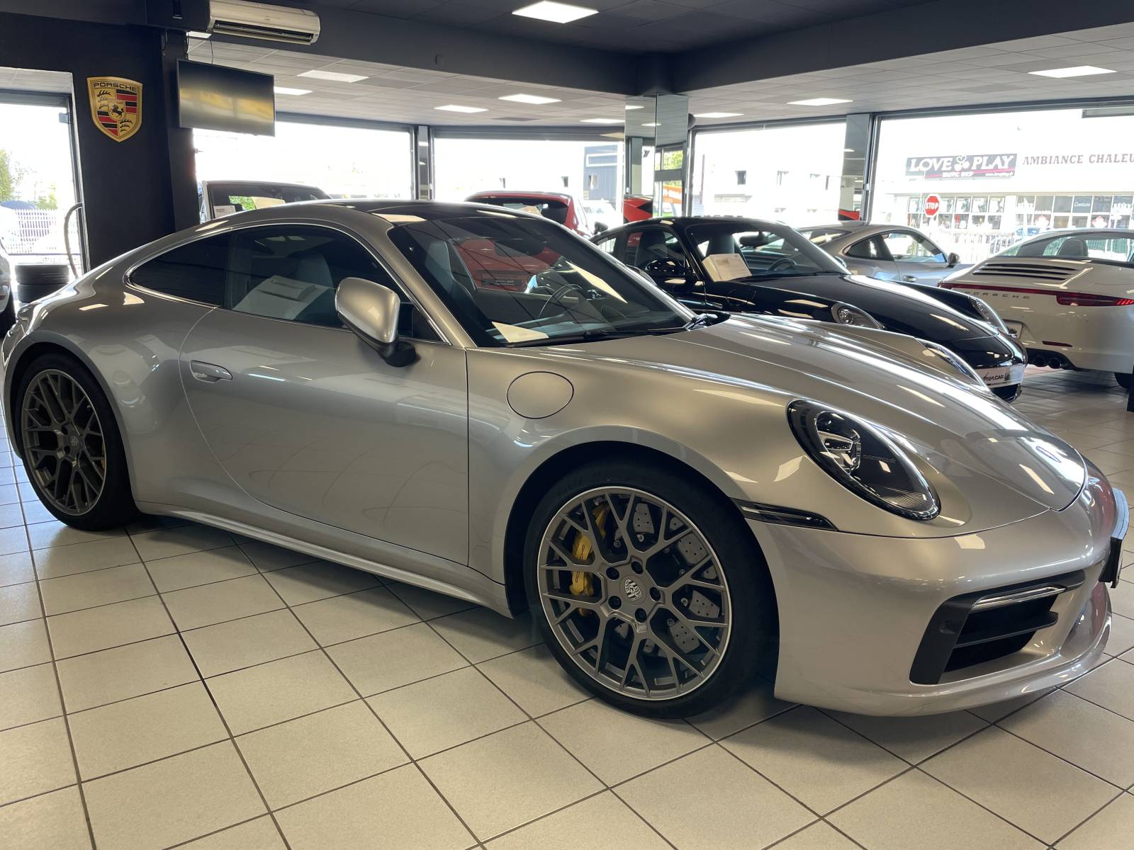 PORSCHE 992 COUPE CARRERA 4S PDK