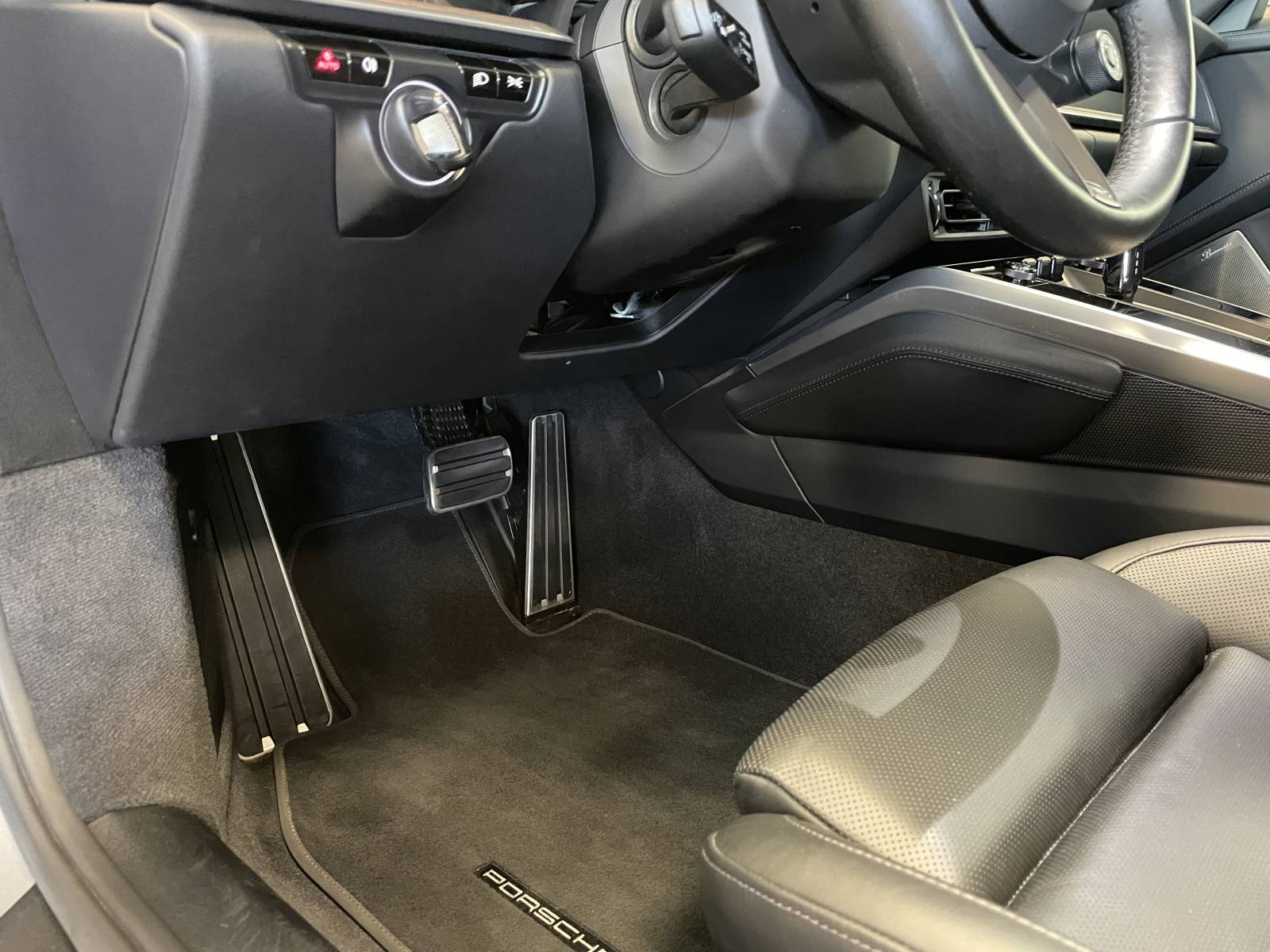 PORSCHE 992 COUPE CARRERA 4S PDK