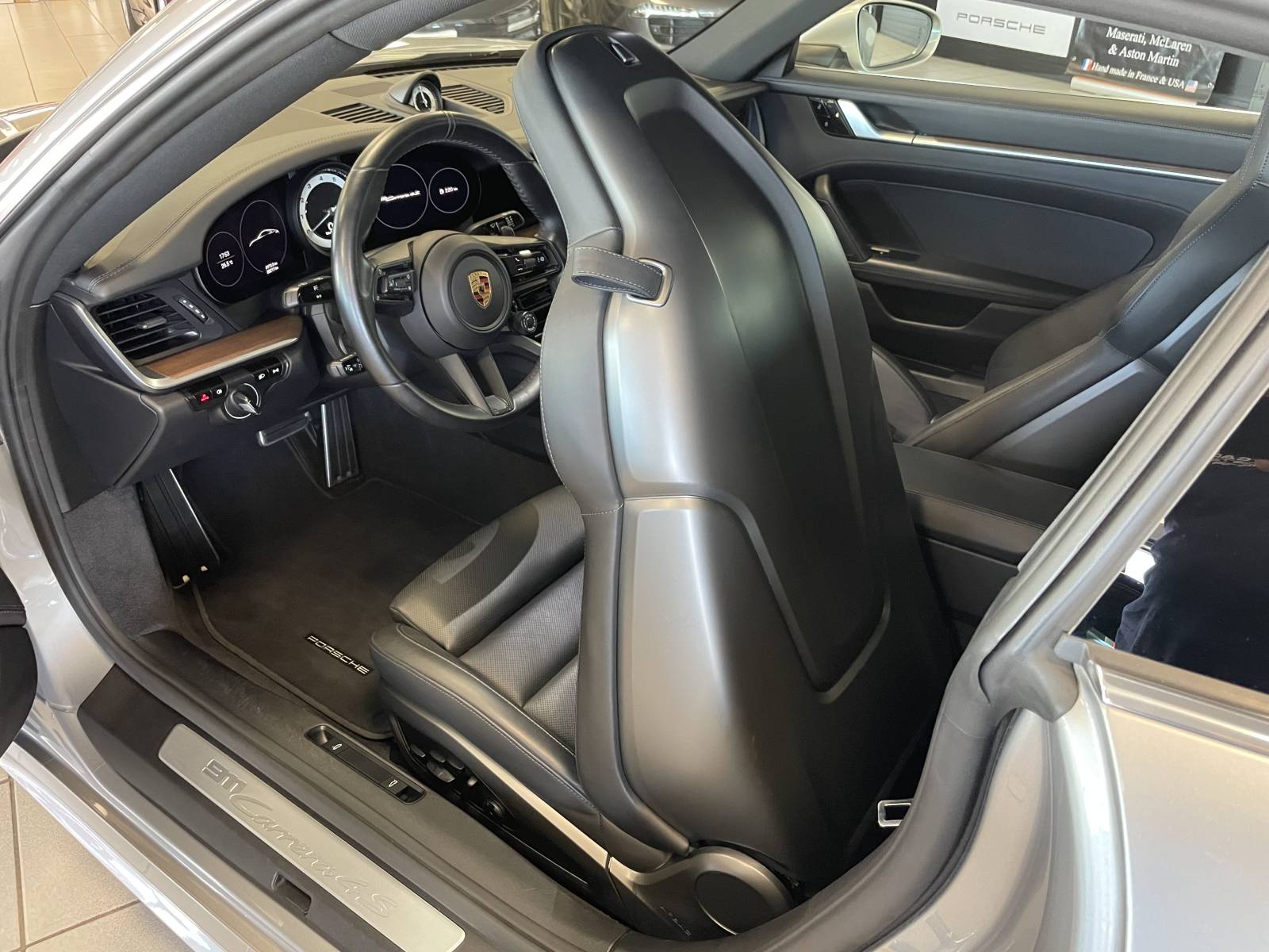 PORSCHE 992 COUPE CARRERA 4S PDK