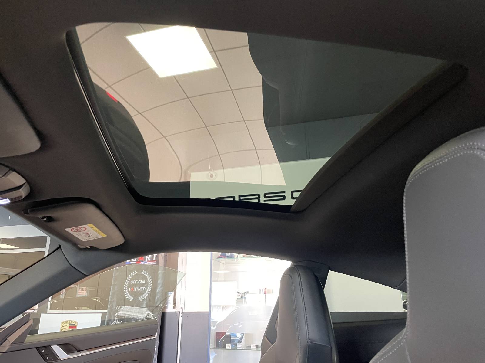 PORSCHE 992 COUPE CARRERA 4S PDK