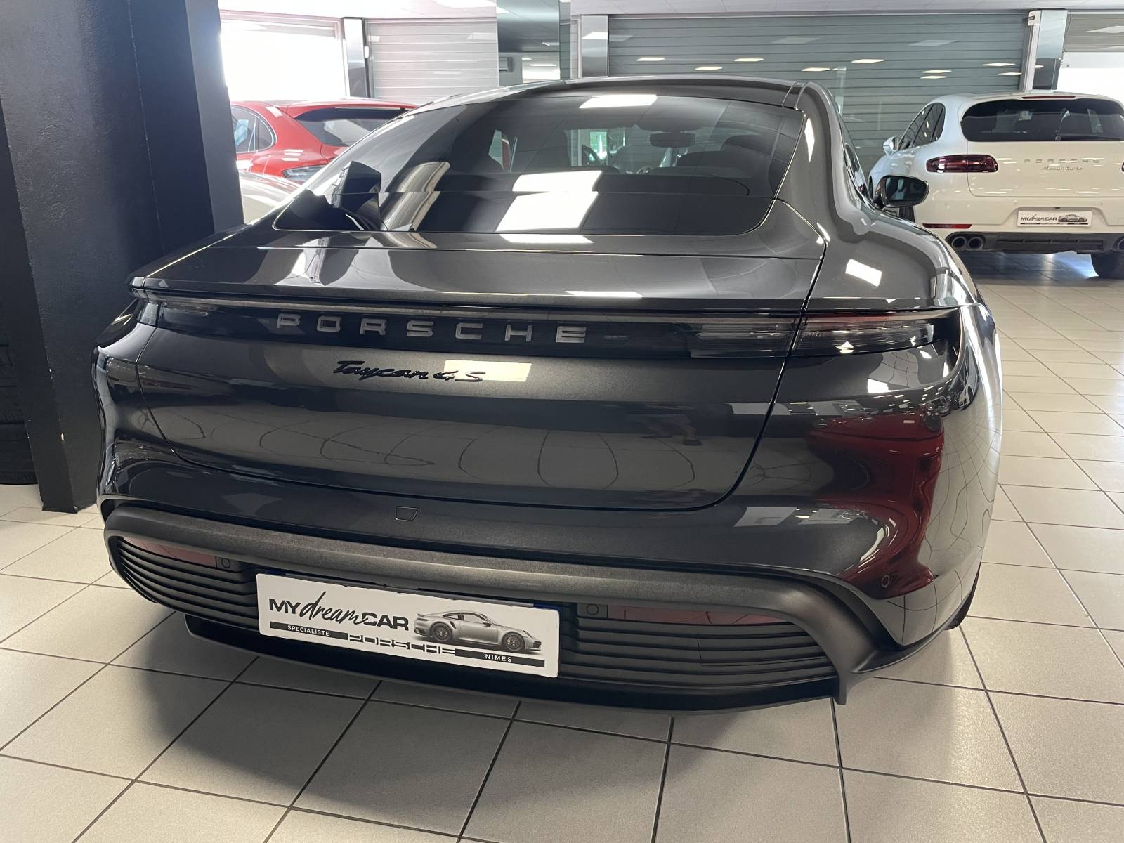 Porsche Taycan I 4S Batterie performance Plus 5PL à vendre tout près du Vaucluse