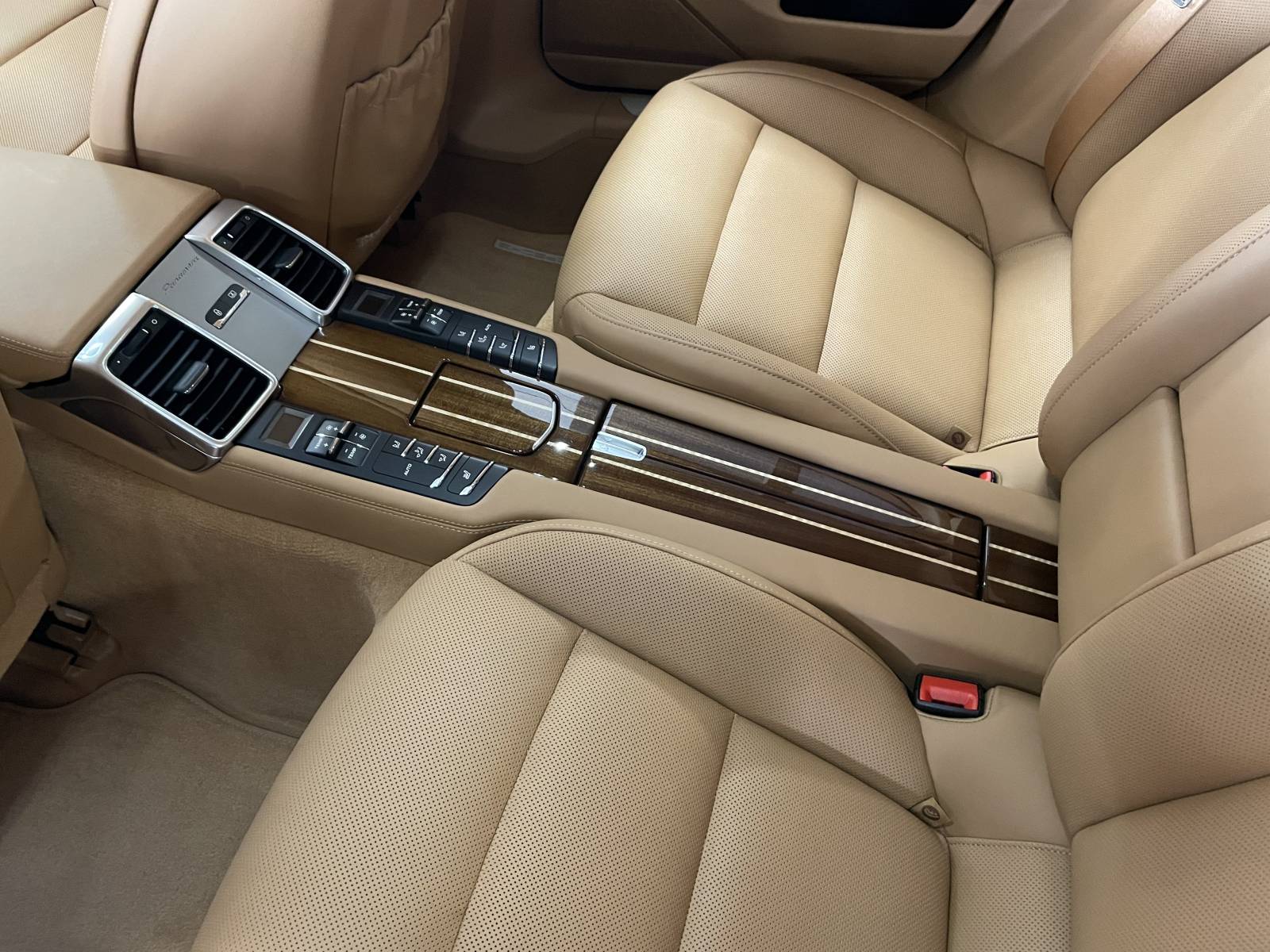 Porsche  Panamera  (2) 3.0 V8 420 à la vente à Nîmes dans le Gard