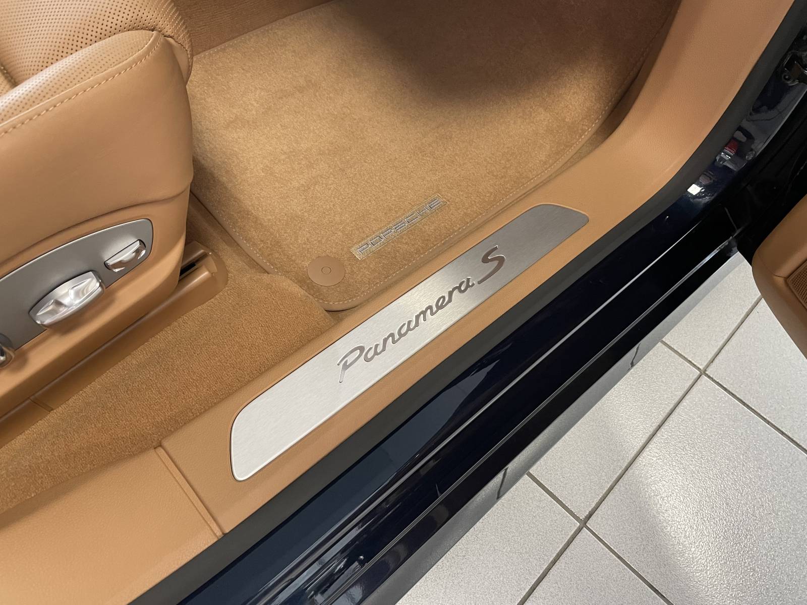 Porsche  Panamera  (2) 3.0 V8 420 à la vente à Nîmes dans le Gard