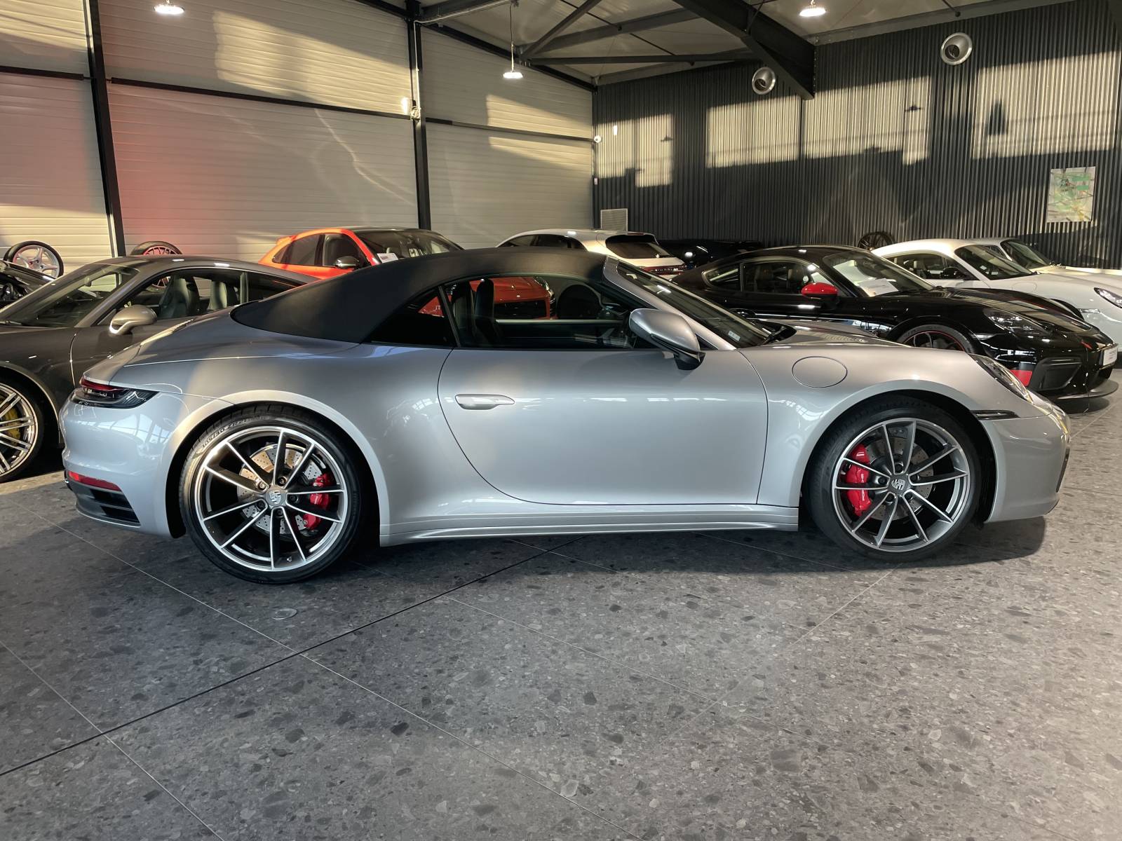 MY DREAM CAR : Votre 992 Carrera 4S Cabriolet d'occasion attend au Gard.