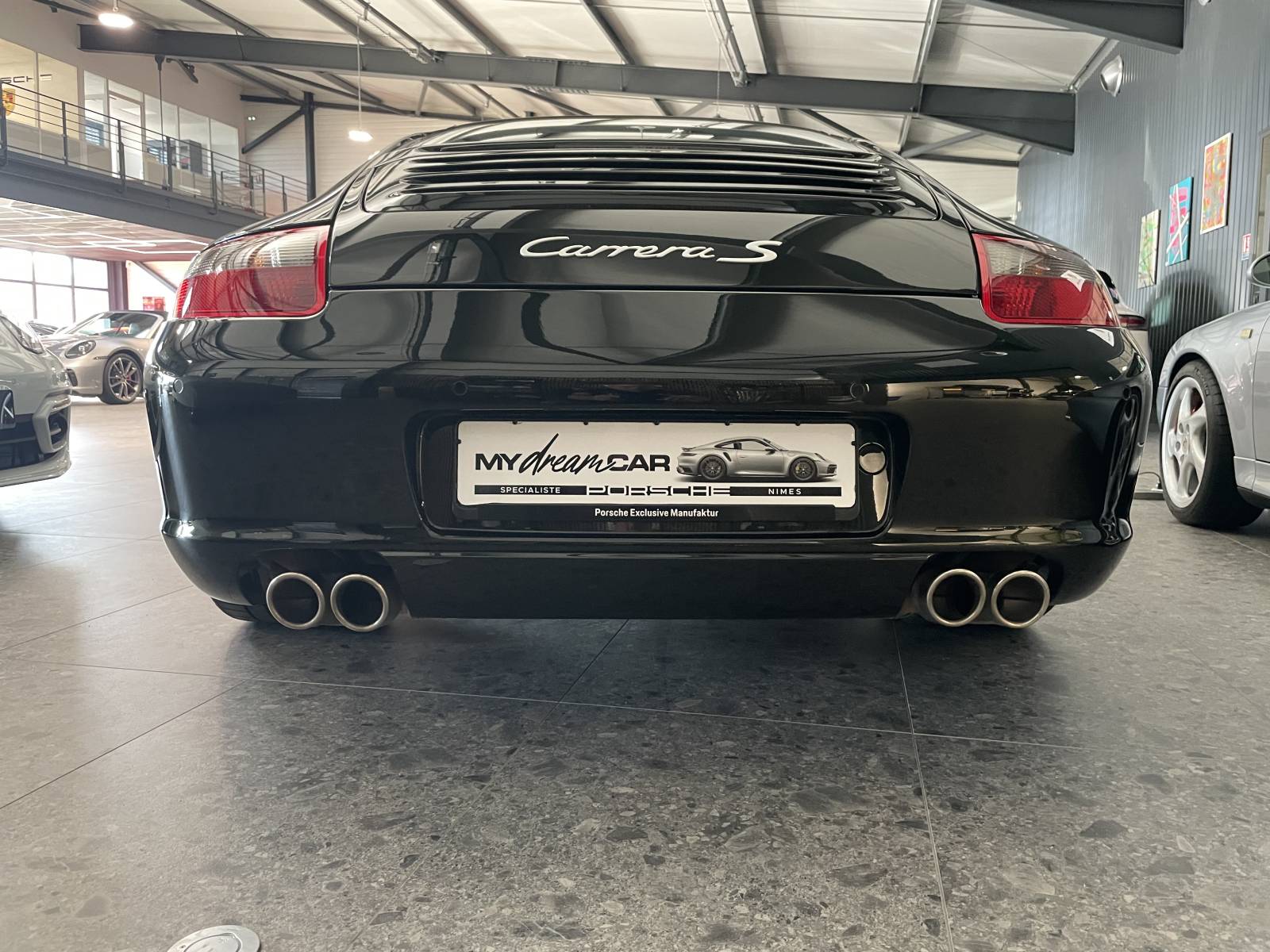 Vue intérieure de la Porsche 997 Carrera S d'occasion disponible dans le Vaucluse.