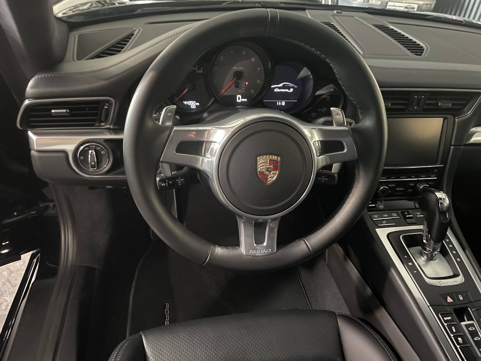 Ne manquez pas cette porsche 991 carrera s occasion à la vente. L'achat d'une légende à nimes, dans le gard.